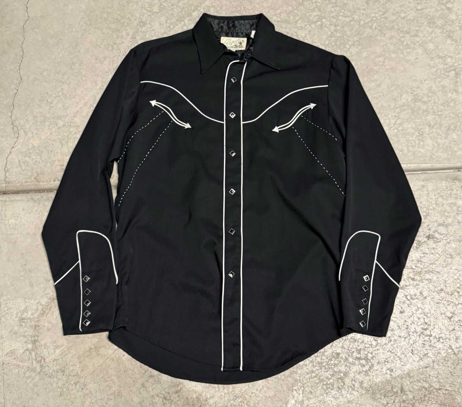 Vintage Roper Pearl Snap Black Button Up Western L Men’s Long Sleeve