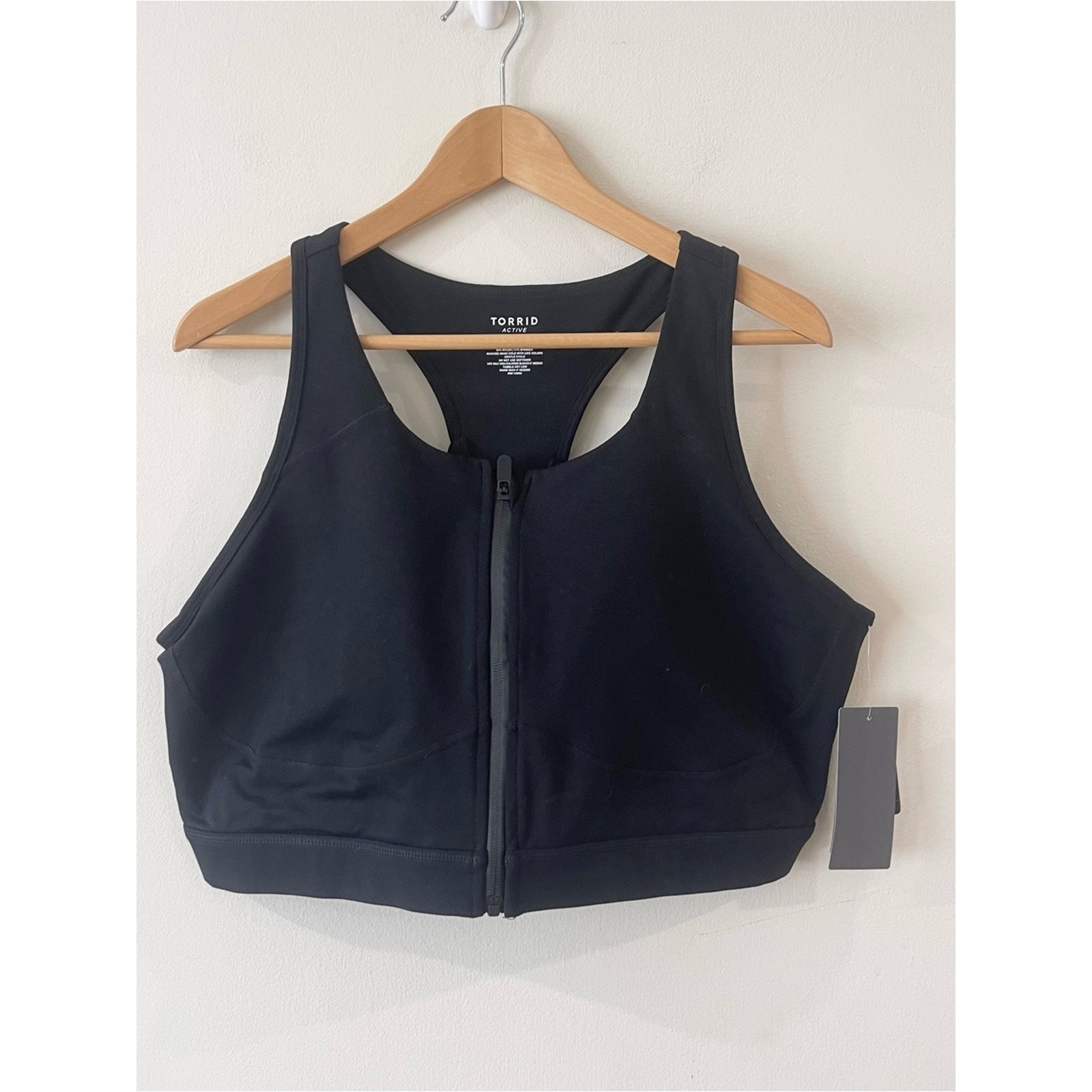 Torrid Tru Low Impact Wireless Black Front-Zip Sports Bra Women’s size 3X