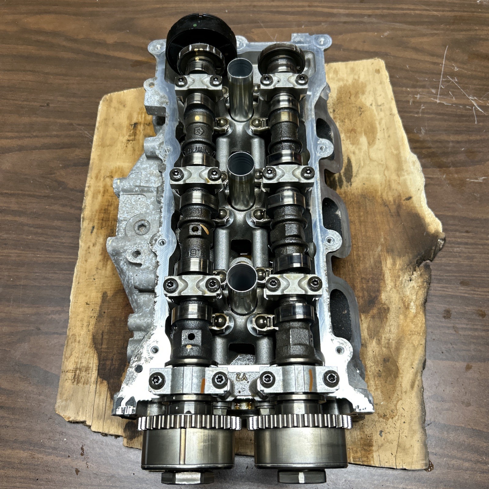 15-23 Chrysler 300 3.6l RH Passenger Side Cylinder Head Assembly W/ Camshafts 15-23 Chrysler 300 3.6l RH Passenger Side Cylinder Head Assembly W/ Camshafts