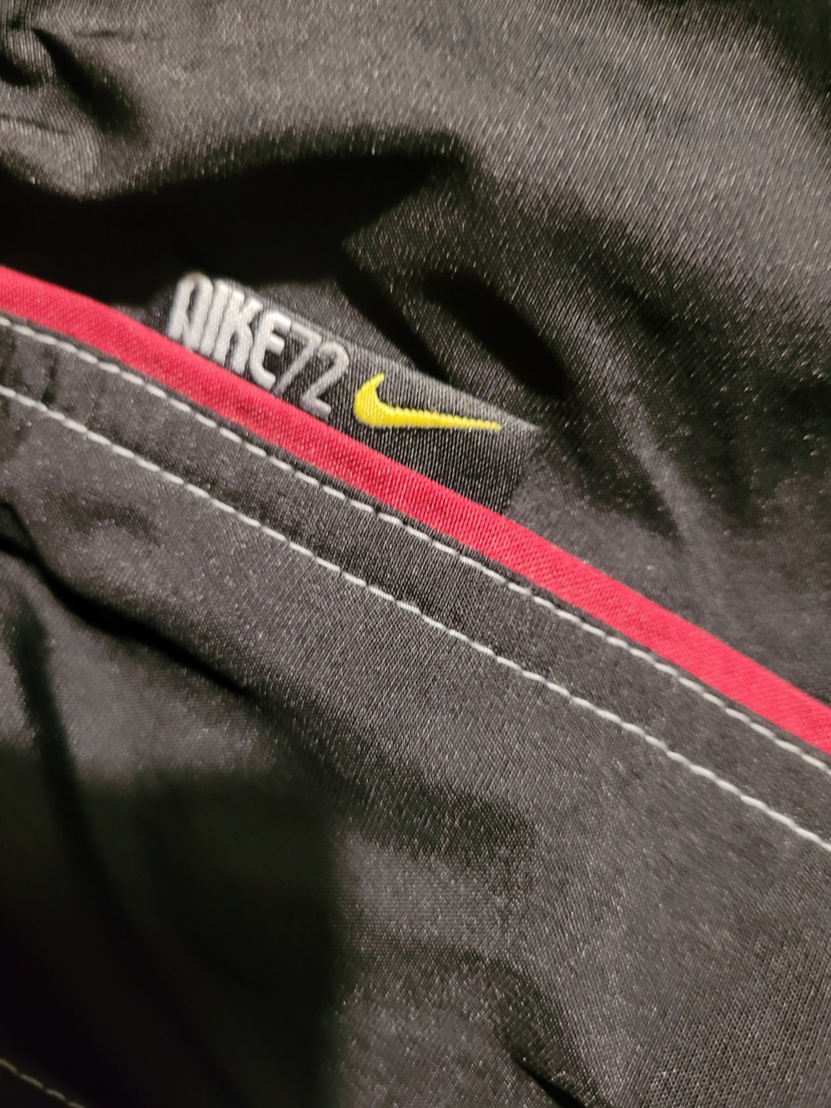 Mens Vintage Late 1990\'s Y2K Nike 72 Windpants Size LG Wide Legs Mens Vintage Late 1990\'s Y2K Nike 72 Windpants Size LG Wide Legs