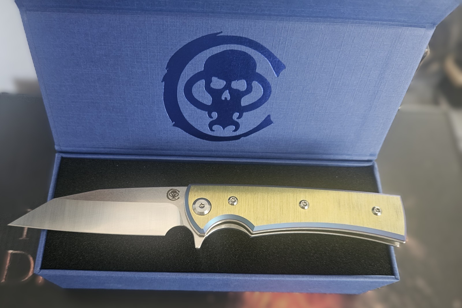 Chaves Sangre Street Custom Gold/Teal Titanium Scales Elmax Belt Satin Blade
