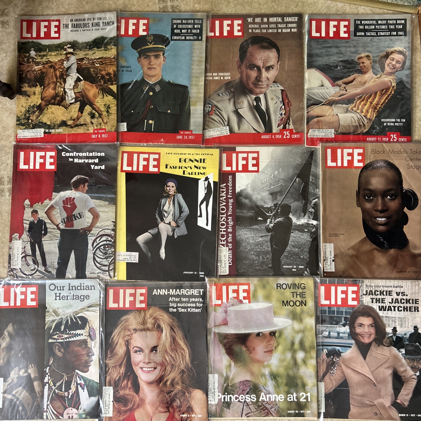 LIFE Magazines 6 from 1950’s. 1960’s & 1970’s Issues All In Protective Sleeves