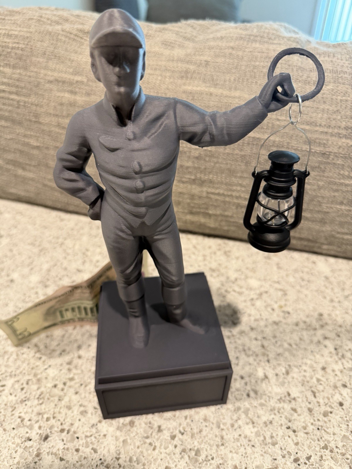 Saratoga desktop jockey Hidden Compartment Kentucky Derby Saratoga Cavalier Lawn
