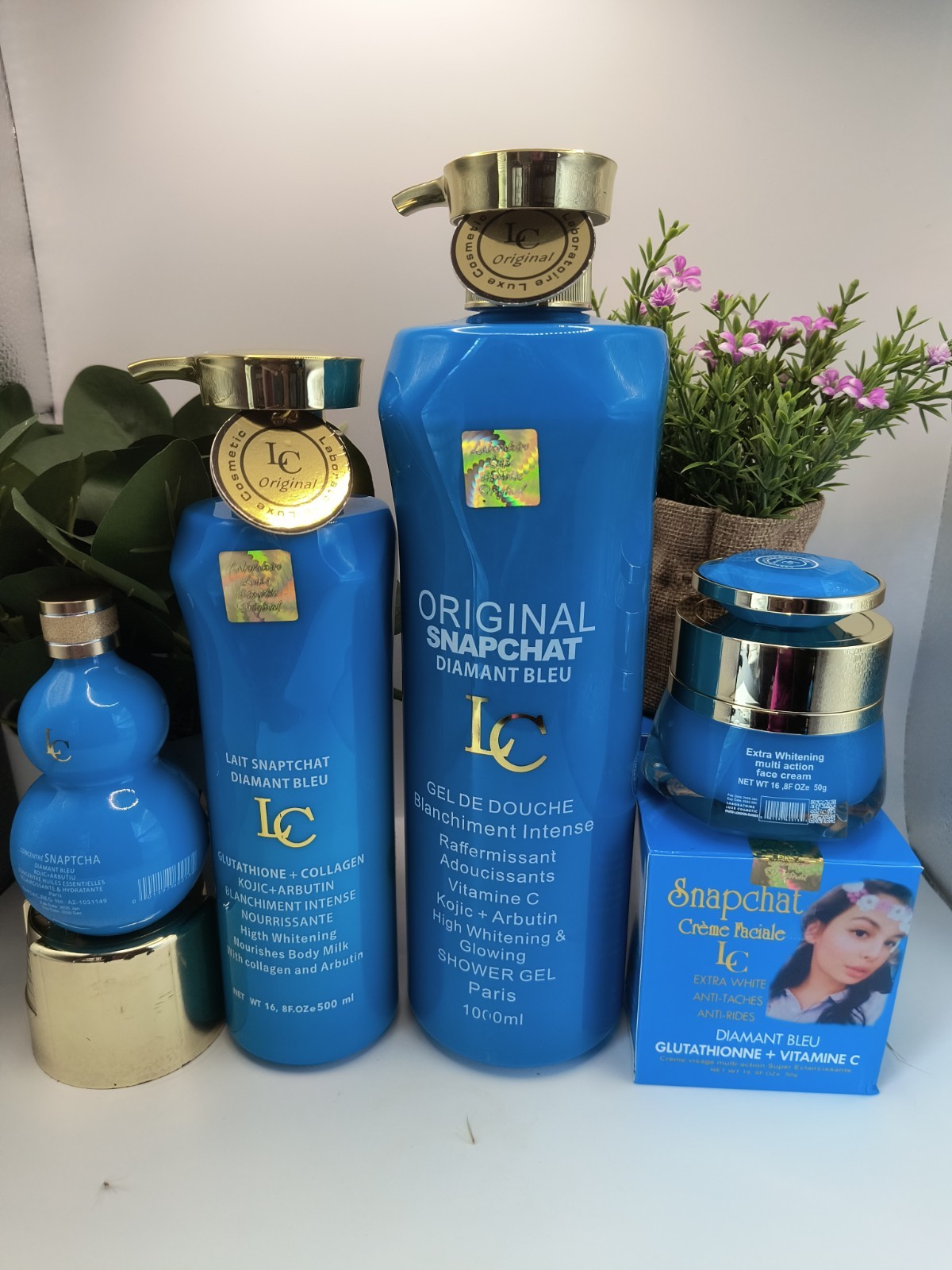 4pc. Lait snapchat Diamant blue Body lotion, serum, soap & Face Cream Set.👌