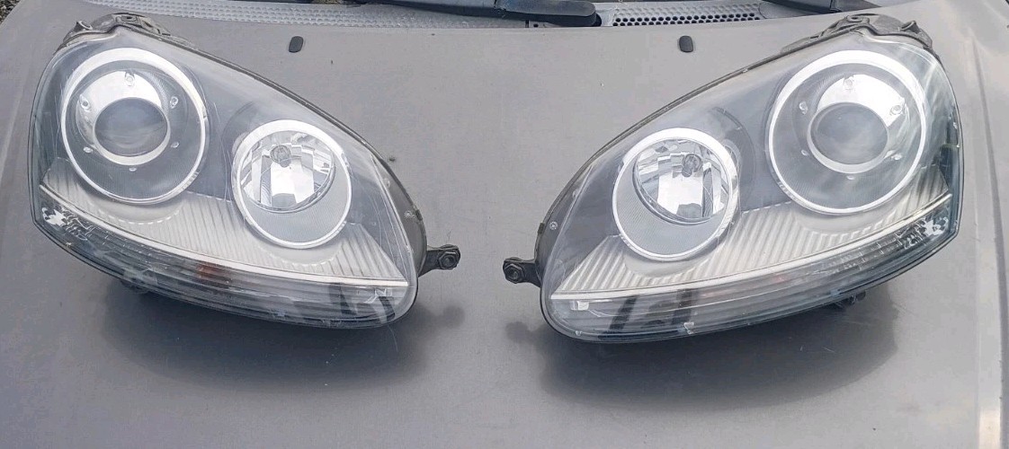 Volkswagen Golf Mk5 GT/GTI 04-09 Headlights Pair OEM OE VW Volkswagen Golf Mk5 GT/GTI 04-09 Headlights Pair OEM OE VW