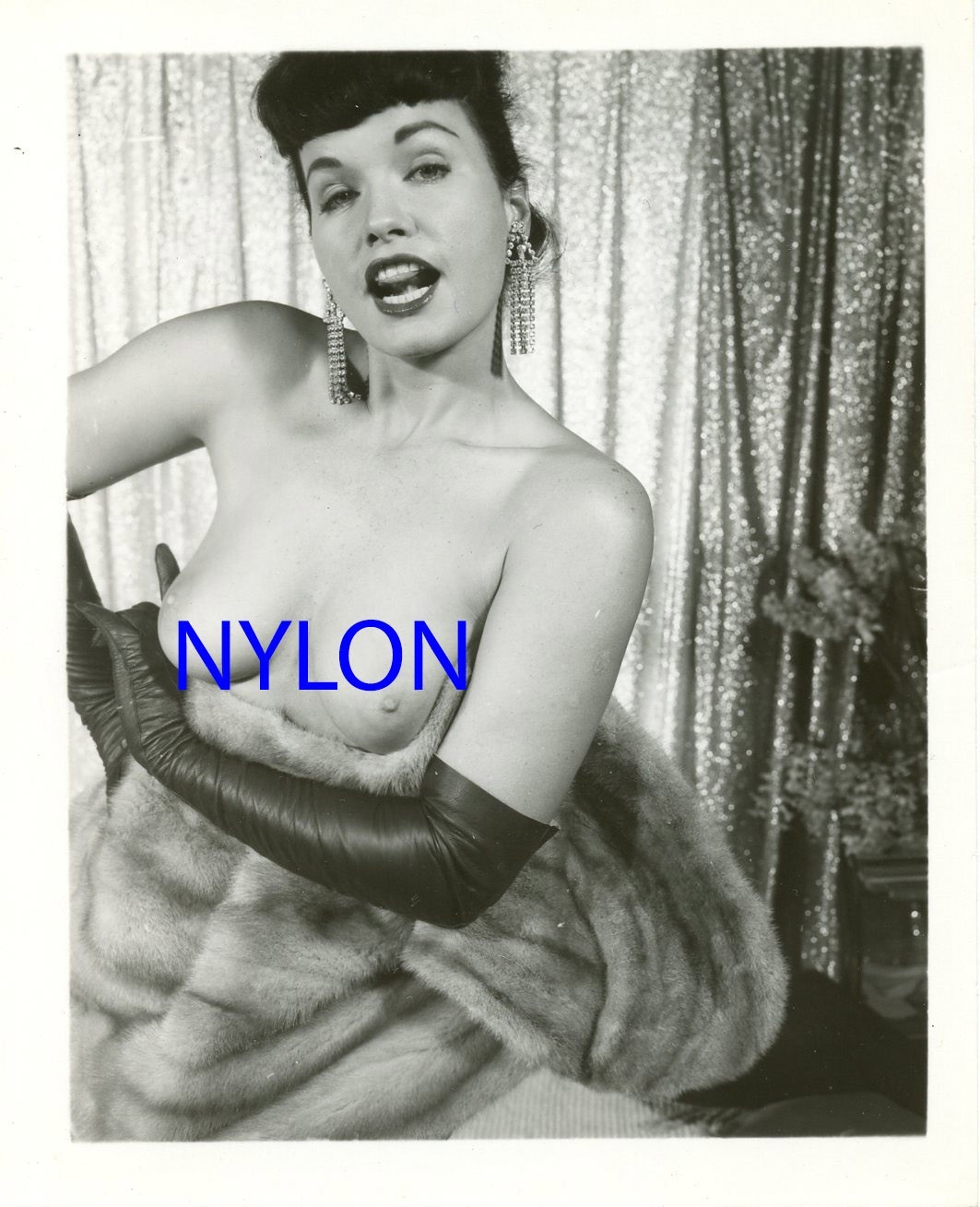 RARE BETTIE PAGE VINTAGE 1950's 4 x 5 PHOTOGRAPH BY ALLEN COBERT RARE BETTIE PAGE VINTAGE 1950's 4 x 5 PHOTOGRAPH BY ALLEN COBERT