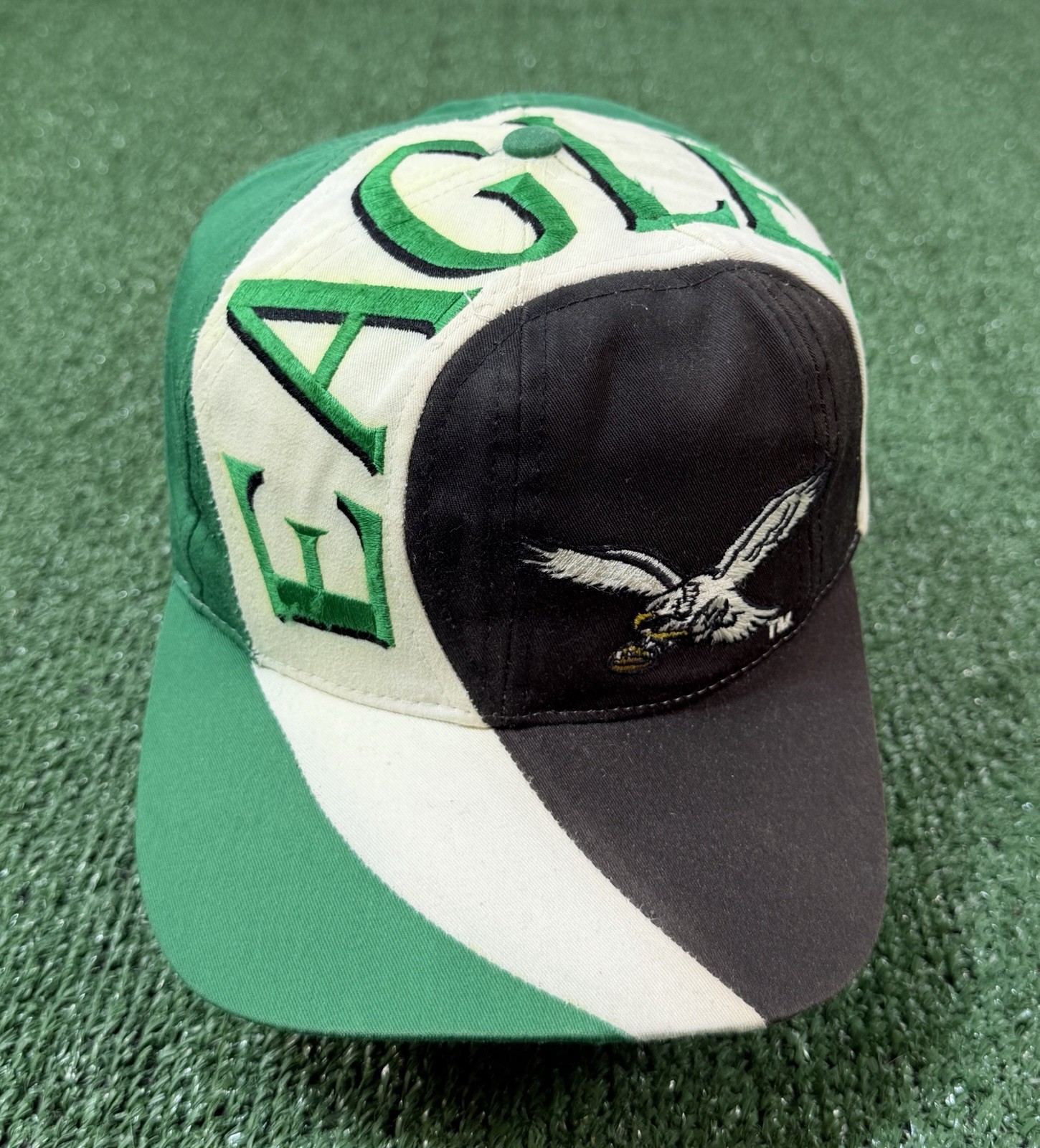 Vintage 90s Philadelphia Eagles Eastport Swirl Snapback Hat NFL Mens Vintage 90s Philadelphia Eagles Eastport Swirl Snapback Hat NFL Mens