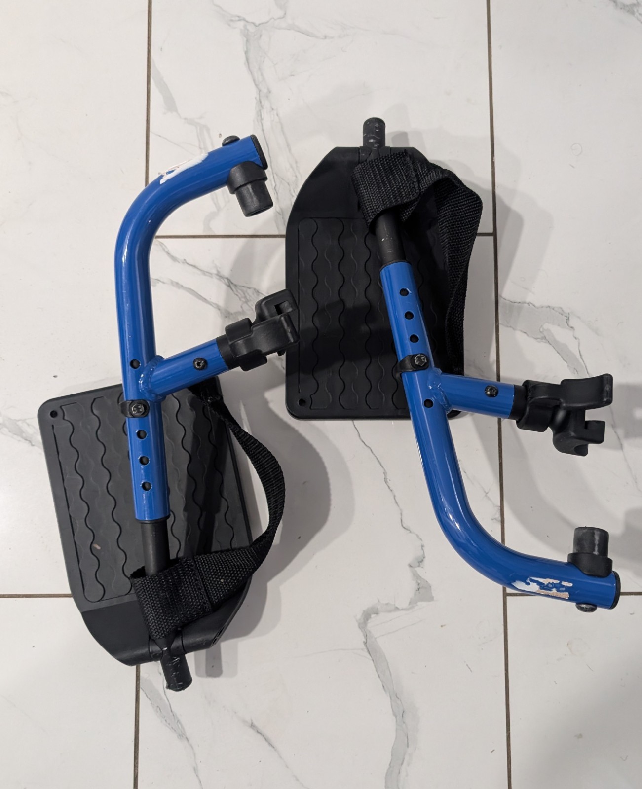 Ki Mobility Catalyst Manual Wheelchair Footrest Set (Blue) - No Tariff Ki Mobility Catalyst Manual Wheelchair Footrest Set (Blue) - No Tariff