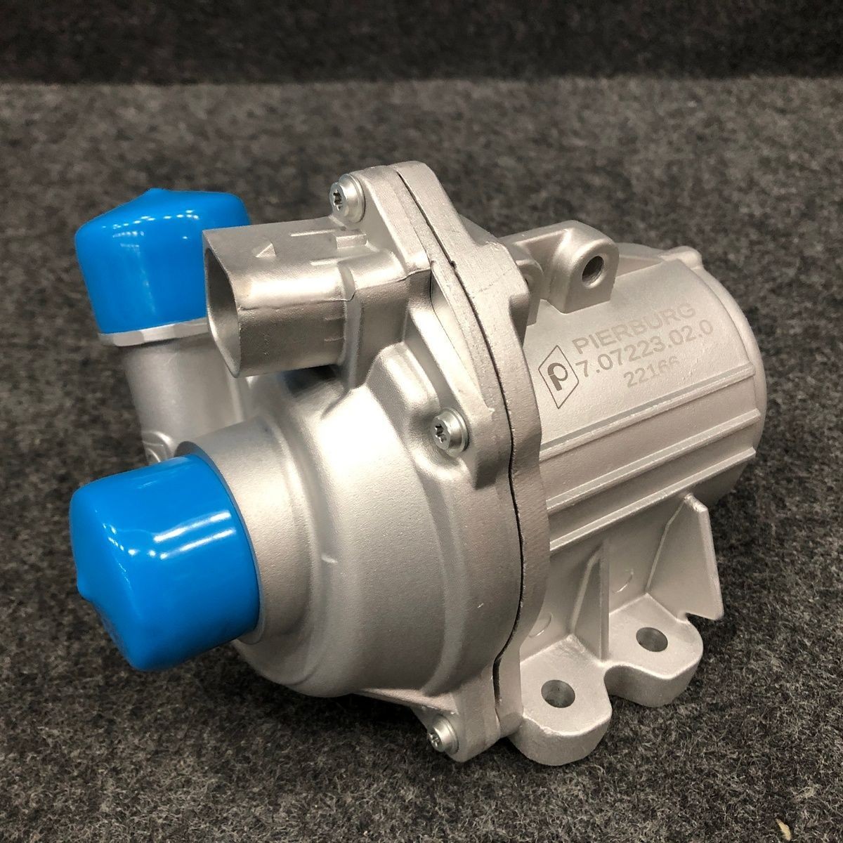 PIERBURG Water Pump for Select BMW 135 335 535 640 740 X1 X3 X4 X5 X6 Z4*