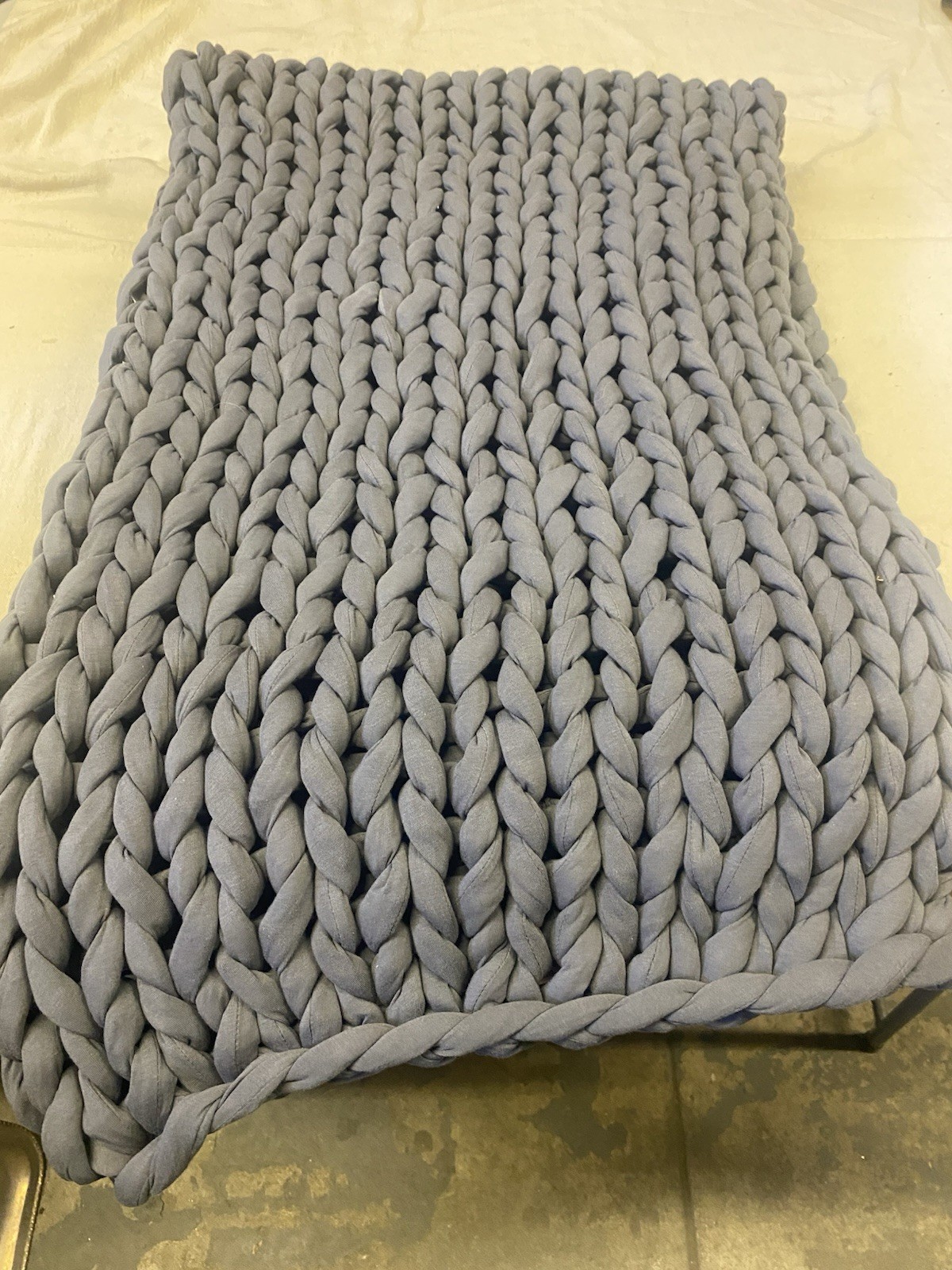 Bearaby  Cotton Napper  Throw  15 Lb  Retail $269 Asteroid Gray