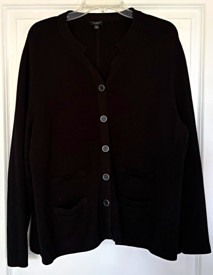 Talbots Women\'s Black Knit Cardigan Sweater 3XP Petite V-Neck Button Pockets Talbots Women\'s Black Knit Cardigan Sweater 3XP Petite V-Neck Button Pockets