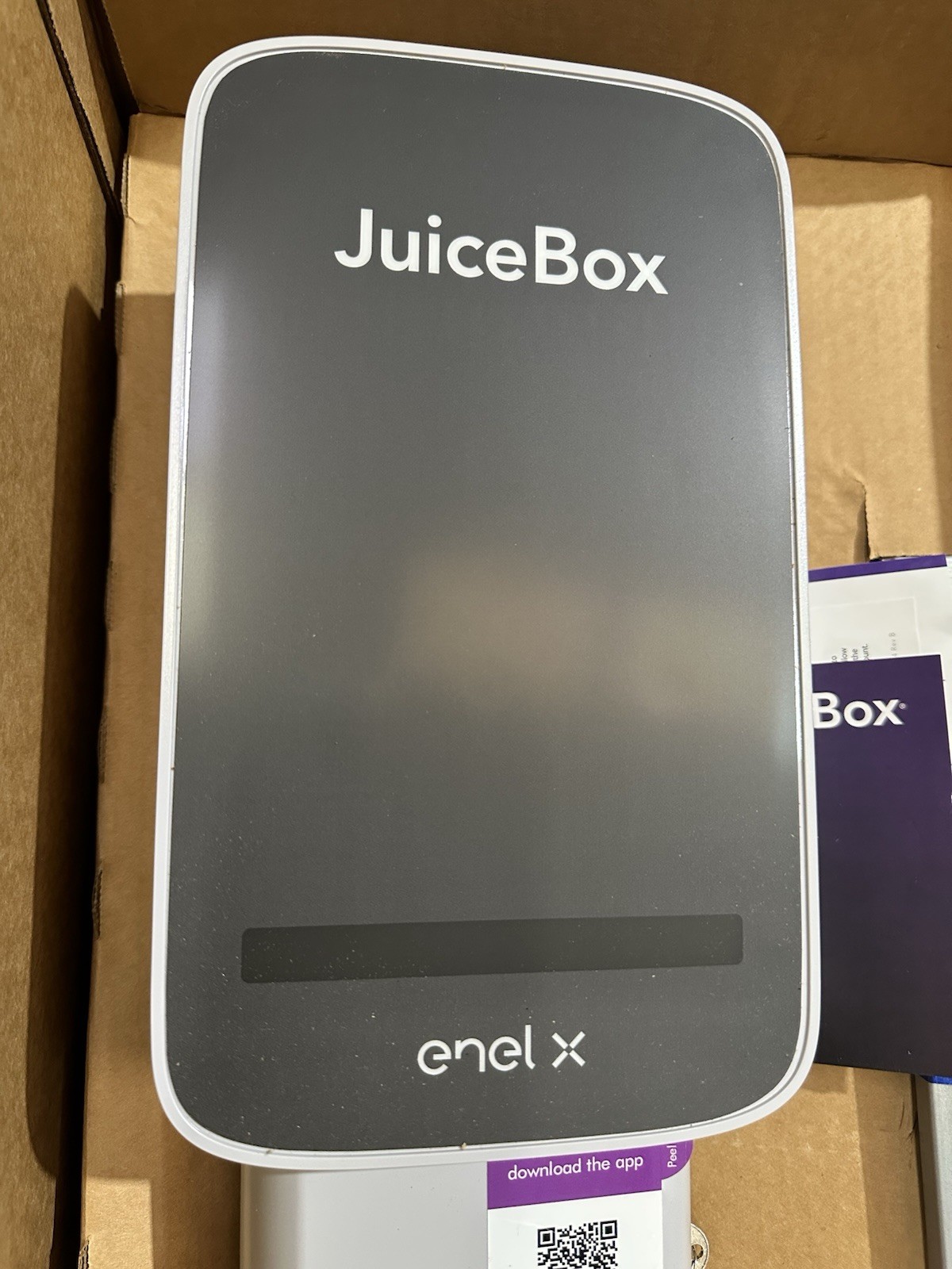 Enel X Juicebox 32 Amp Plug-In-Cord Level Charging Station Enel X Juicebox 32 Amp Plug-In-Cord Level Charging Station