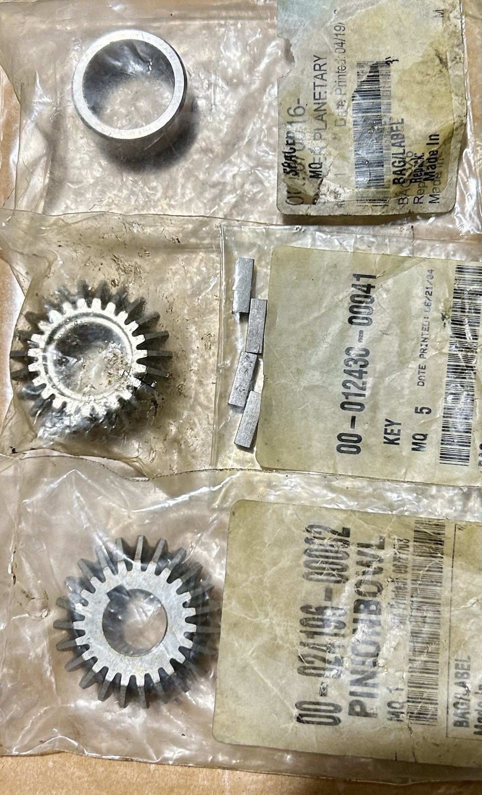 *Hobart Parts Lot* 23T Pinion Lift Bowl Gears, Spacer, Key 024196-00002 OEM READ