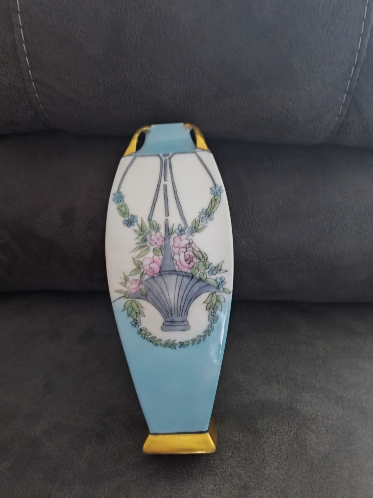 VINTAGE ANTIQUE CT CARL TIELSCH ALTWASSER HAND PAINTED FLOWERS IN HANGING BASKET VINTAGE ANTIQUE CT CARL TIELSCH ALTWASSER HAND PAINTED FLOWERS IN HANGING BASKET