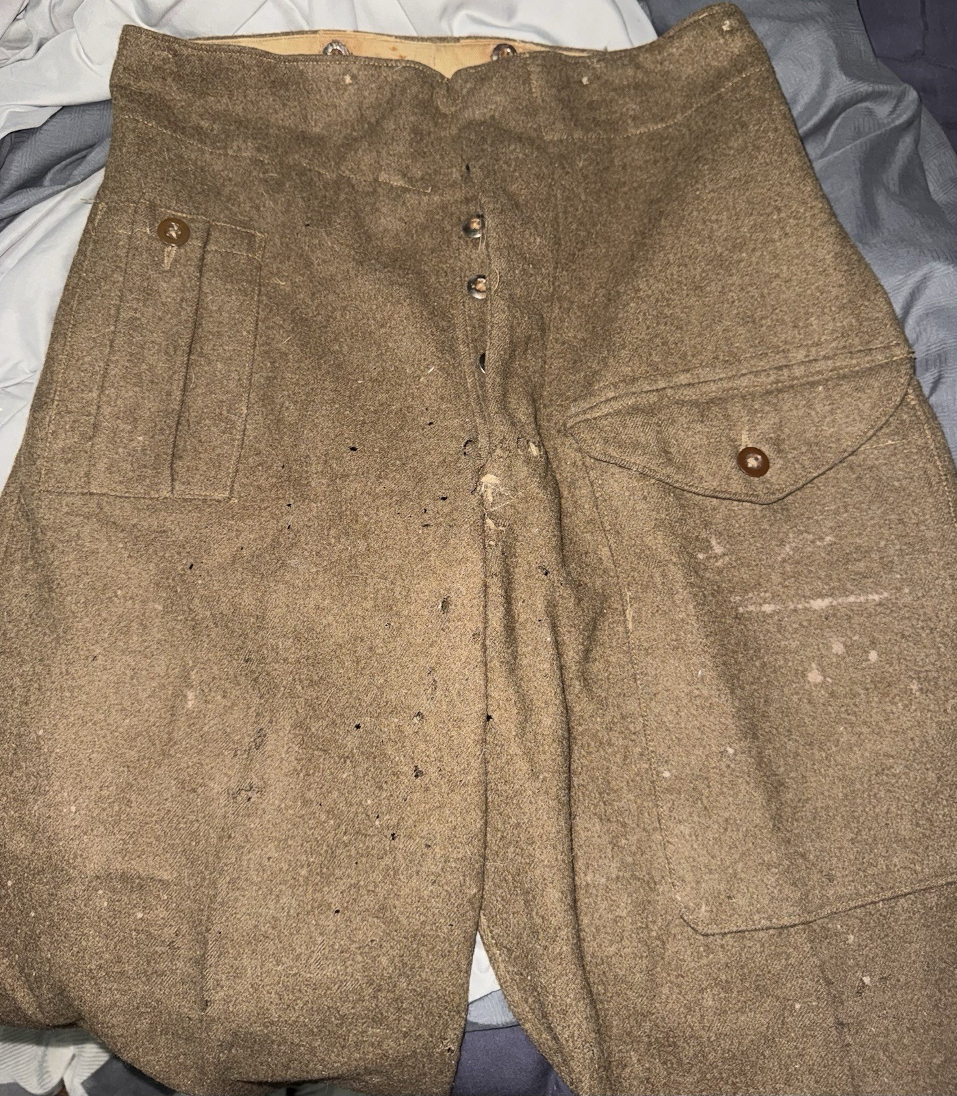 Original Ww2 British P37 Trousers 1944 Size 9 Damaged Arnhem Display Original Ww2 British P37 Trousers 1944 Size 9 Damaged Arnhem Display