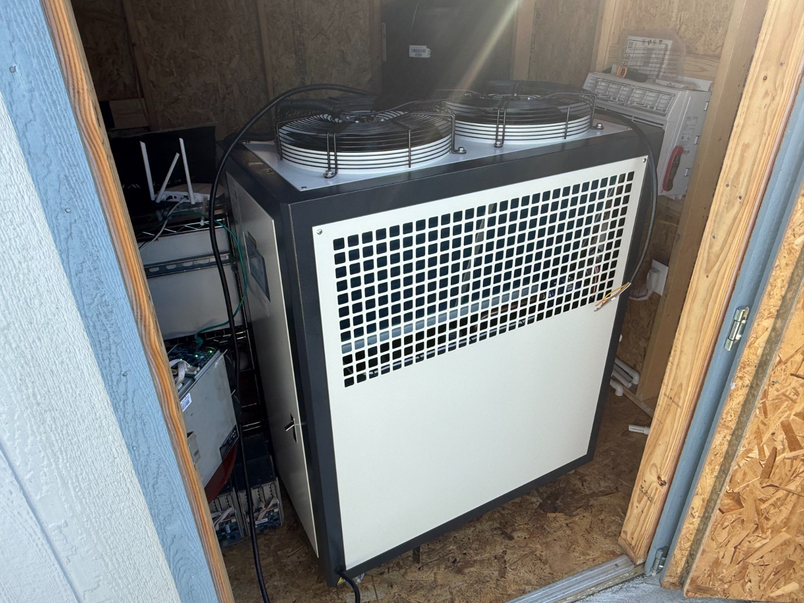 BRAND NEW - VEVOR 5 Ton 5HP Air Cooled Industrial Water Chiller 15KW 53L Tank