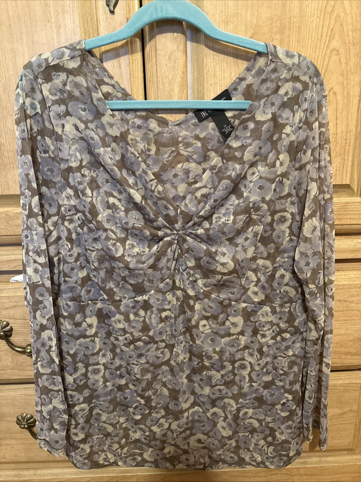 INC International Concepts Sz 1X Gray Taupe Flower Lace Print V Neck  Top BLouse