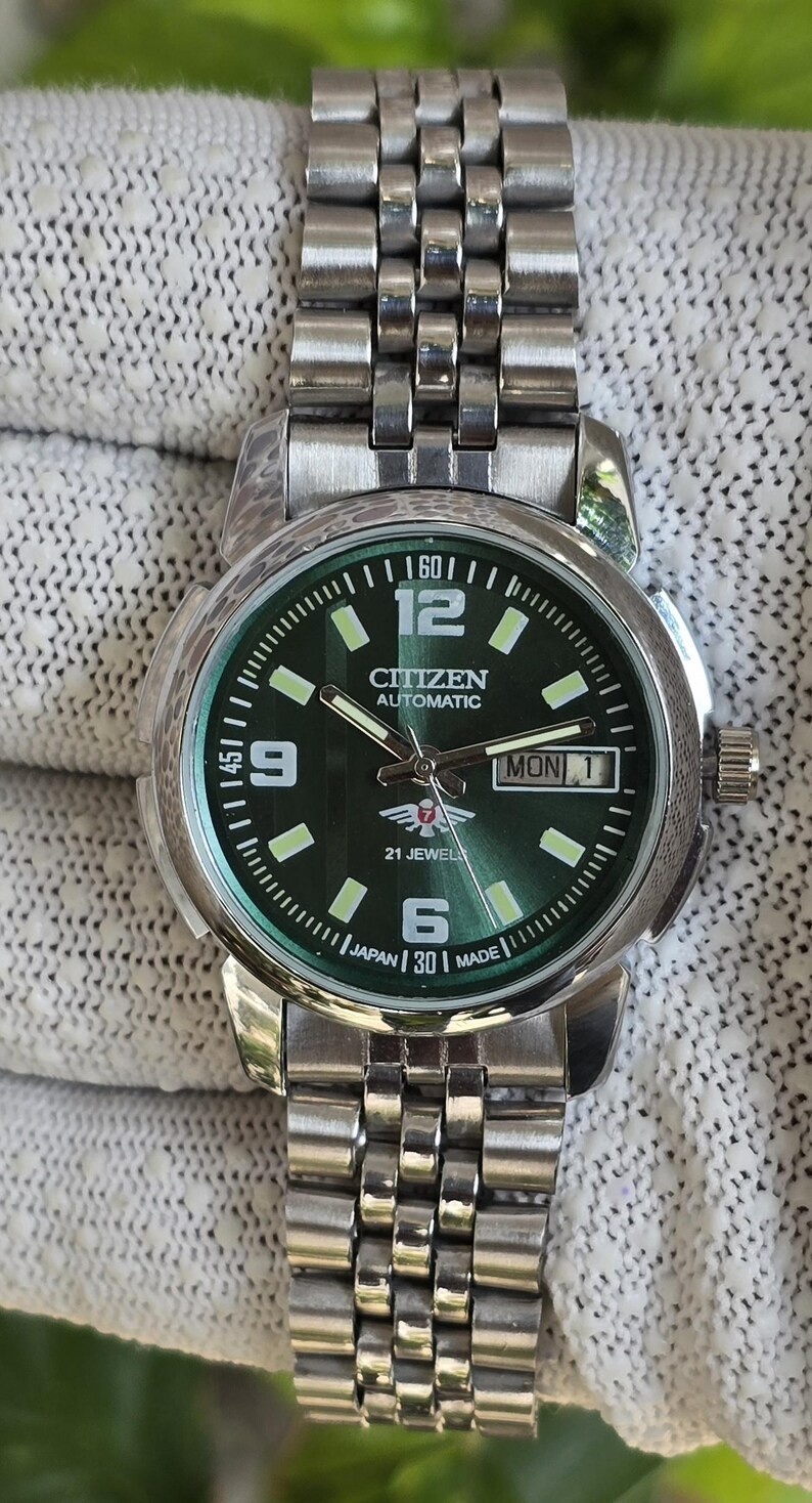Vintage Citizen Automatic Men\'s Watch Green Dial Day Date 21 Jewels Steel