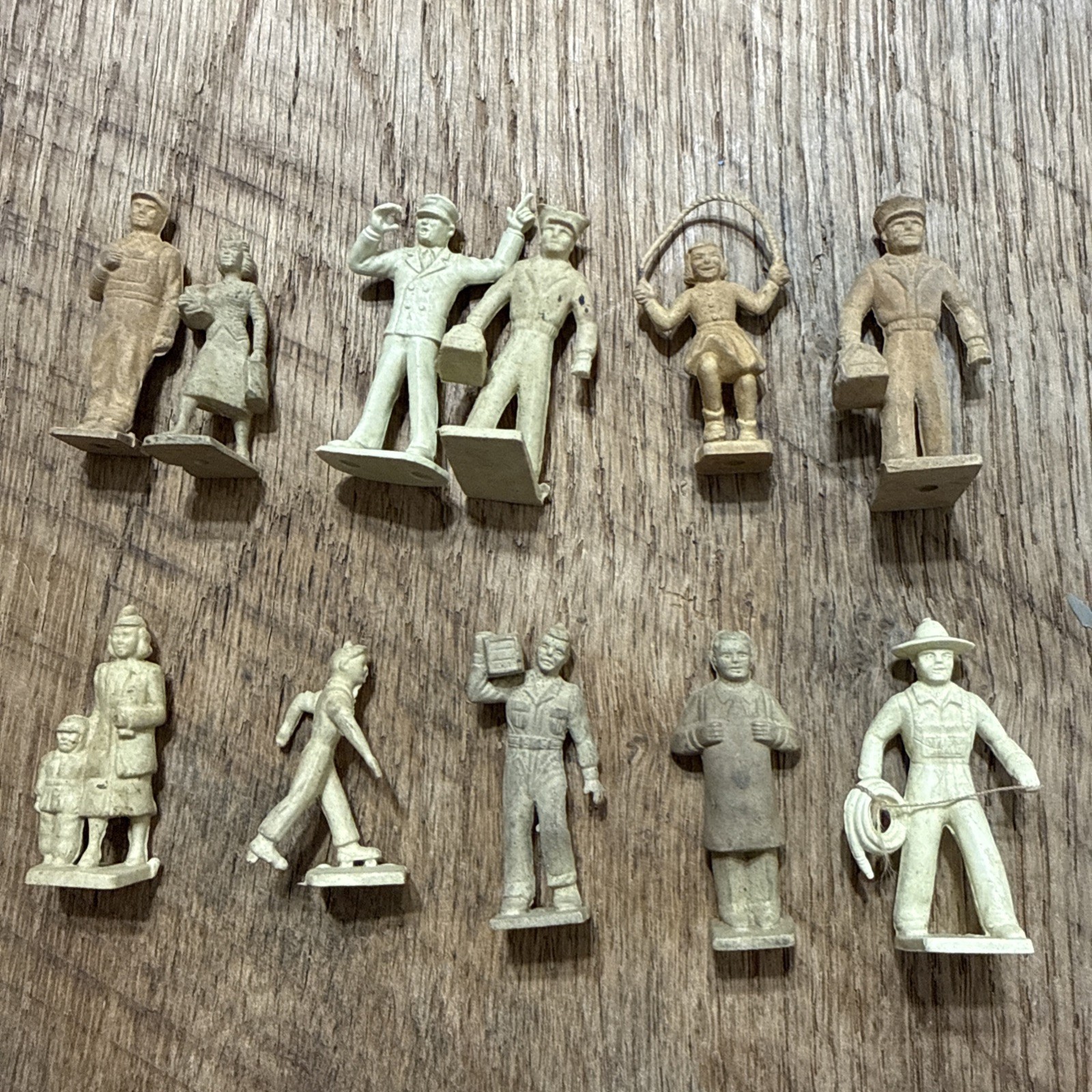 Lot of 11 Vtg Marx Soft Plastic Marxville Model Train People Figures