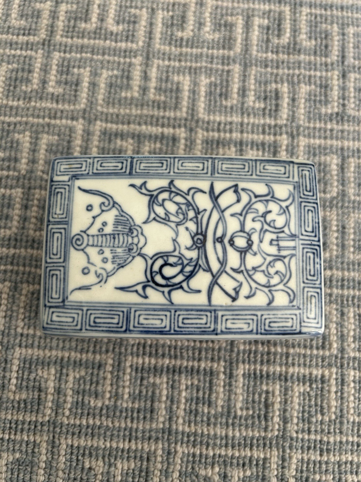 Vintage Chinese Blue And White Porcelain Jewelry Box With Lid