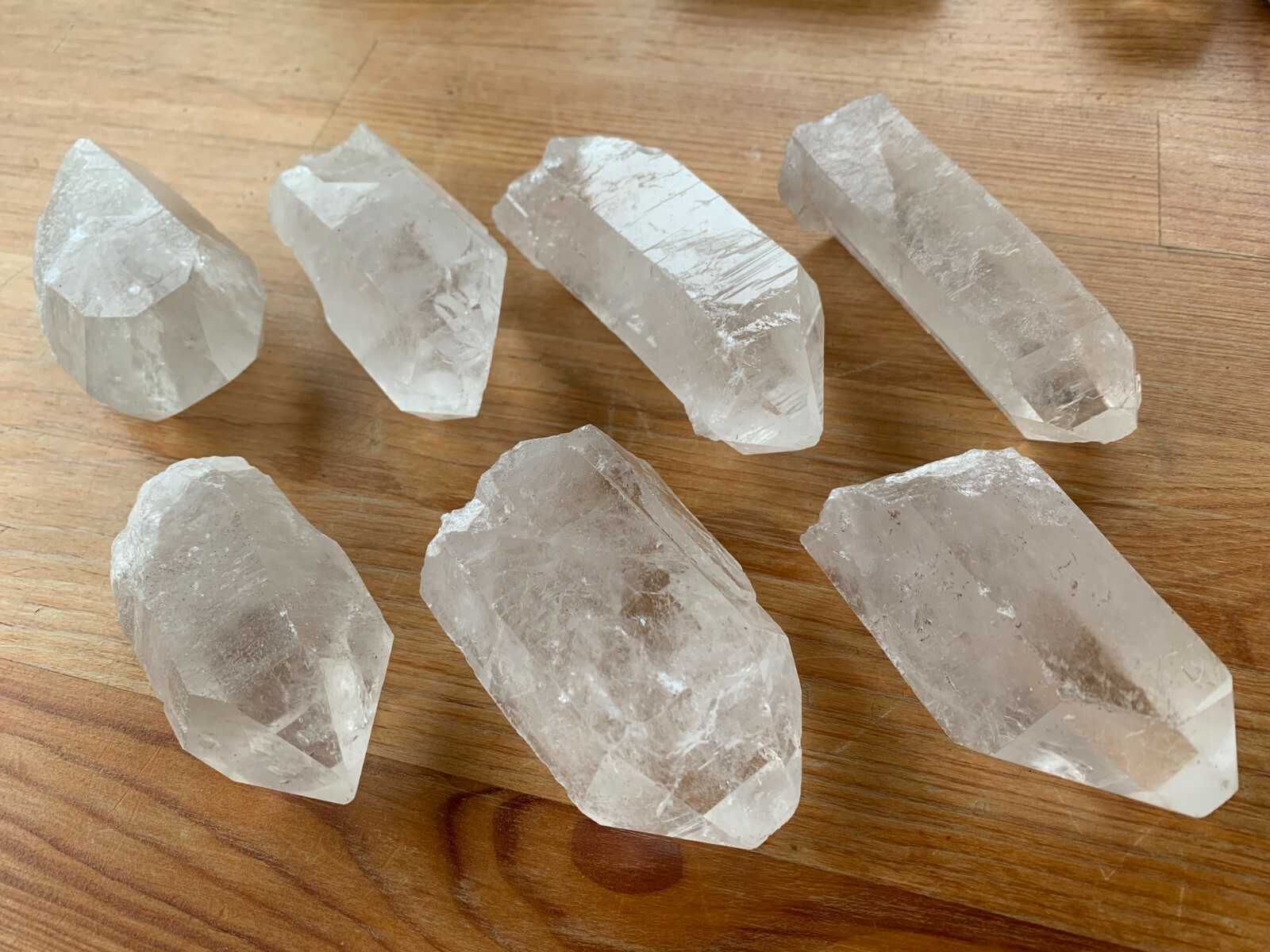 Grade A++ Extra Large Natural Clear Quartz Points, 2 to 6 Inch Quartz Crystals Grade A++ Extra Large Natural Clear Quartz Points, 2 to 6 Inch Quartz Crystals