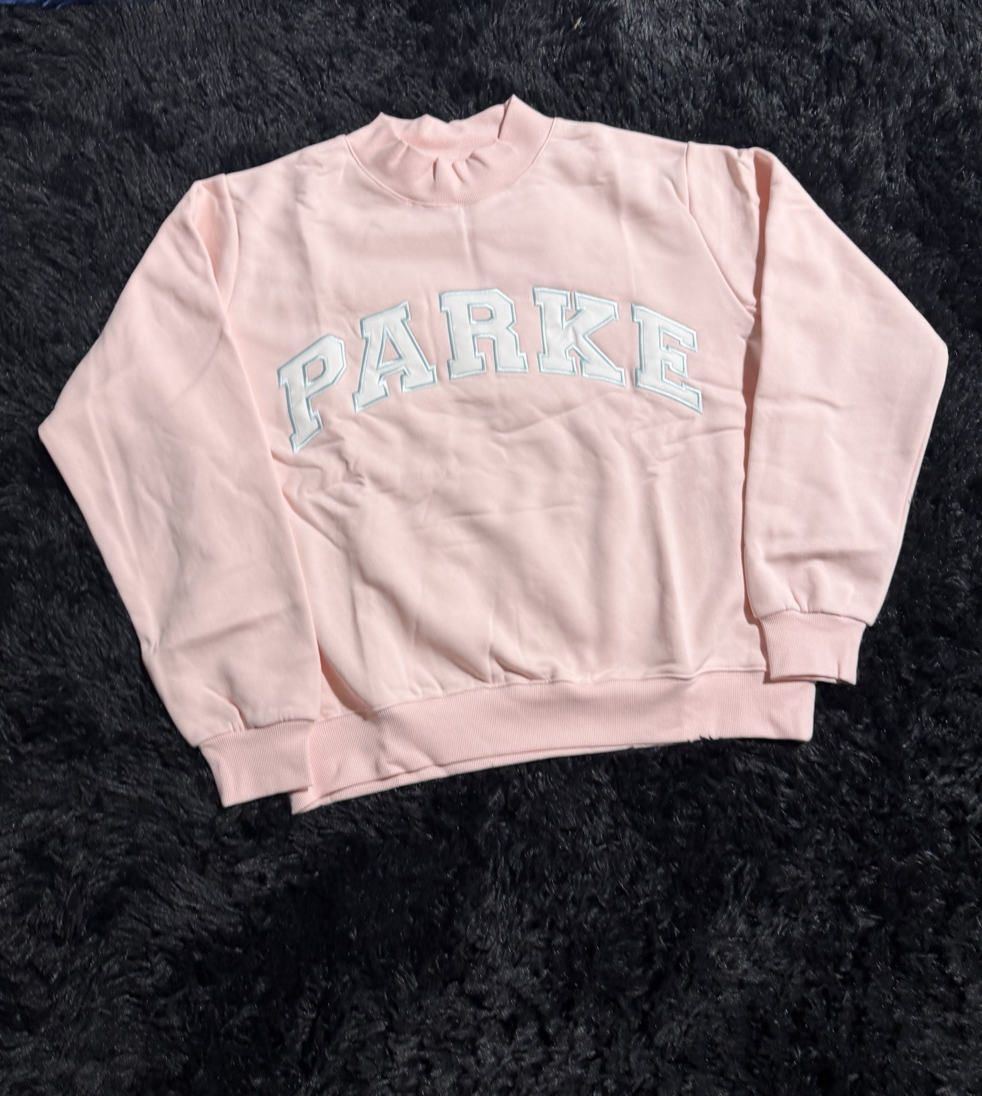 Parke Women’s Varsity Mockneck Sweatshirt Sprinkle in L/XL Parke Women’s Varsity Mockneck Sweatshirt Sprinkle in L/XL