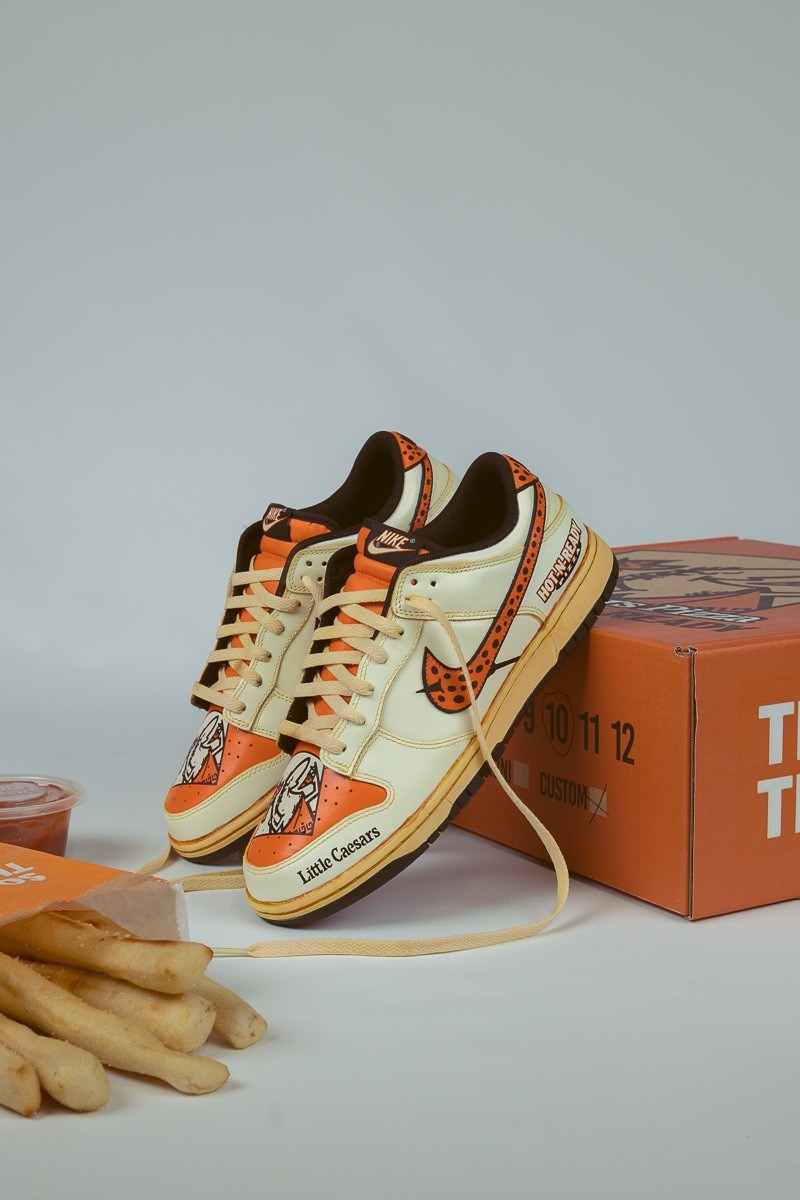 1 Of 1 Little Caesars Custom Nike Dunk Sneakers 1 Of 1 Little Caesars Custom Nike Dunk Sneakers