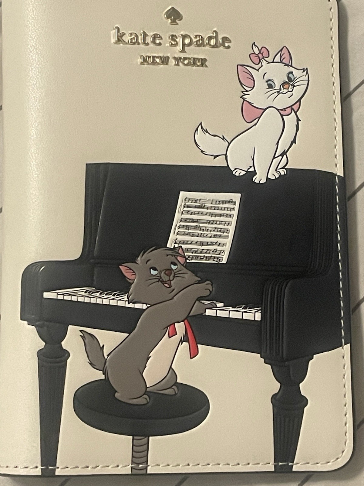 NWT Disney x Kate Spade New York Aristocats Passport Holder Case - NEVER USED