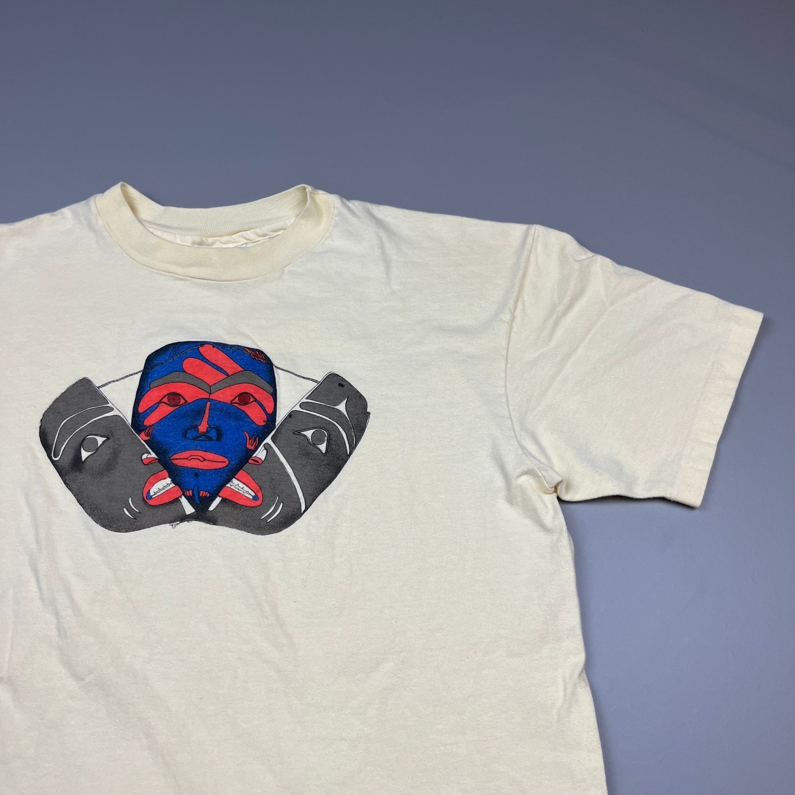Hanes Beefy-T Graphic T-Shirt Mens L Cream Indigenous Mask Vintage Paper Thin