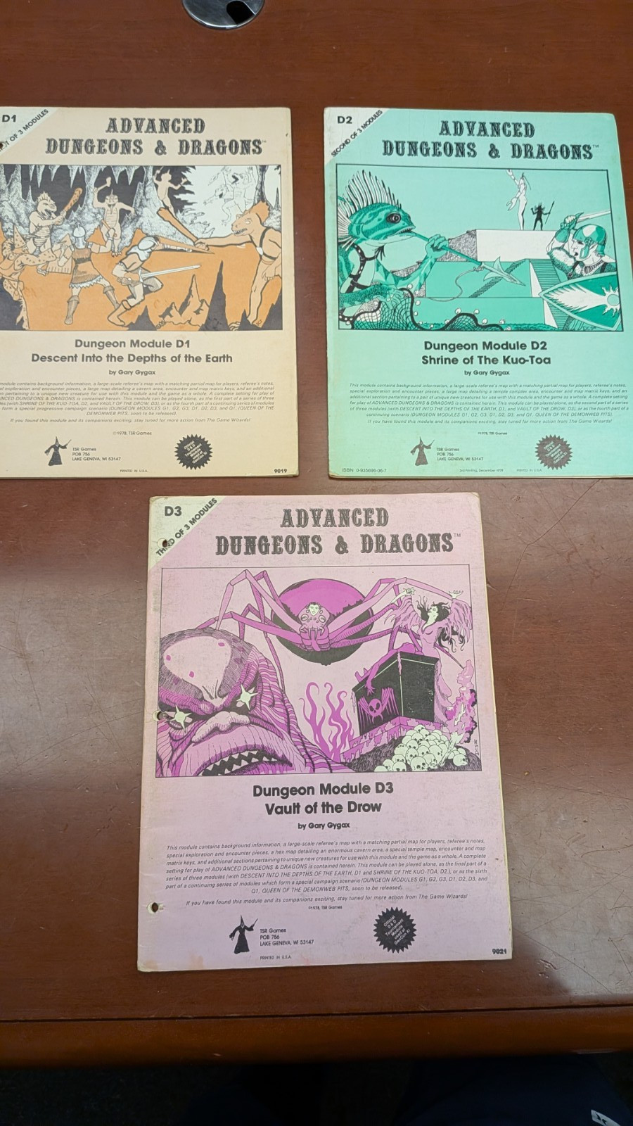 ADVANCED DUNGEONS & DRAGONS DUNGEON MODULE D1 D2 D3 COMPLETE MODULE SET TSR 1978 ADVANCED DUNGEONS & DRAGONS DUNGEON MODULE D1 D2 D3 COMPLETE MODULE SET TSR 1978