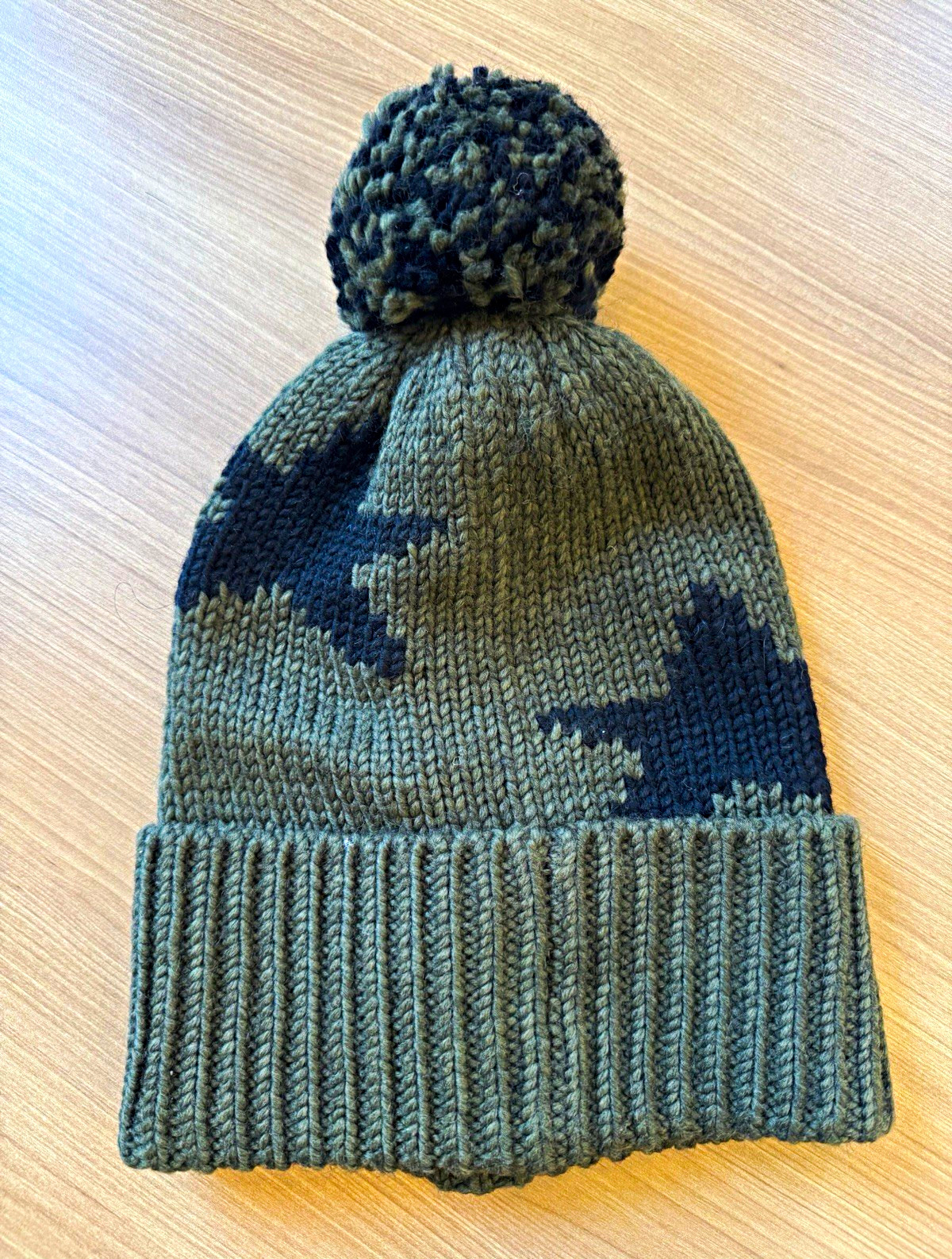 Coach Knit Beanie Hat Camo Green/Black Pom-Pom One Size Men\'s Coach Knit Beanie Hat Camo Green/Black Pom-Pom One Size Men\'s