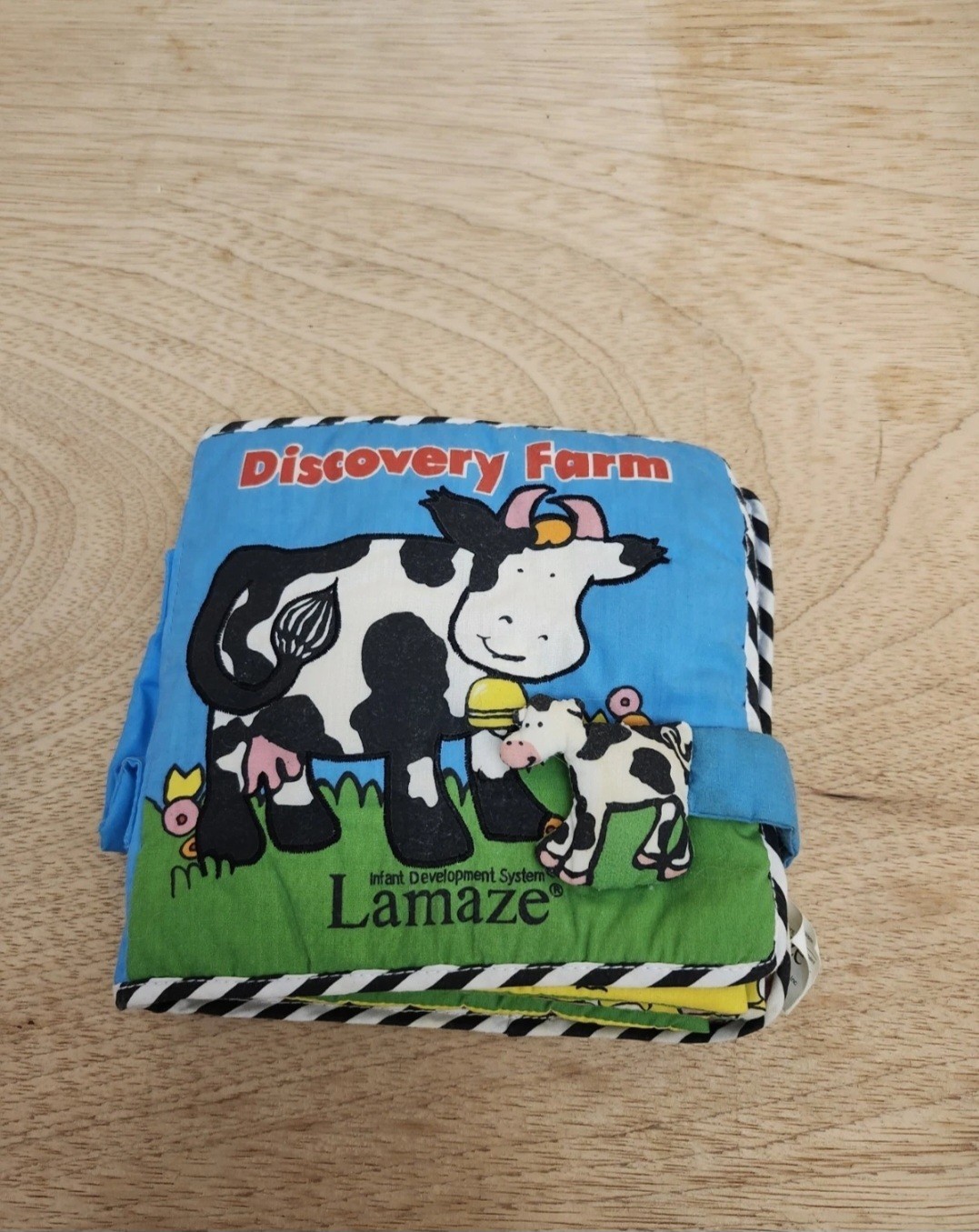 2003 VINTAGE LAMAZE DEVELOPMENTAL SOFT BOOK OF DOWN ON THE FARM LEARNING PLUSH