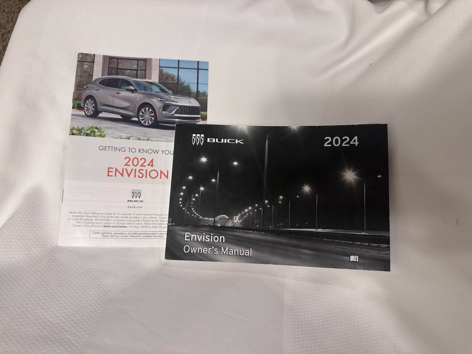 2024 Buick Envision owner\'s manual