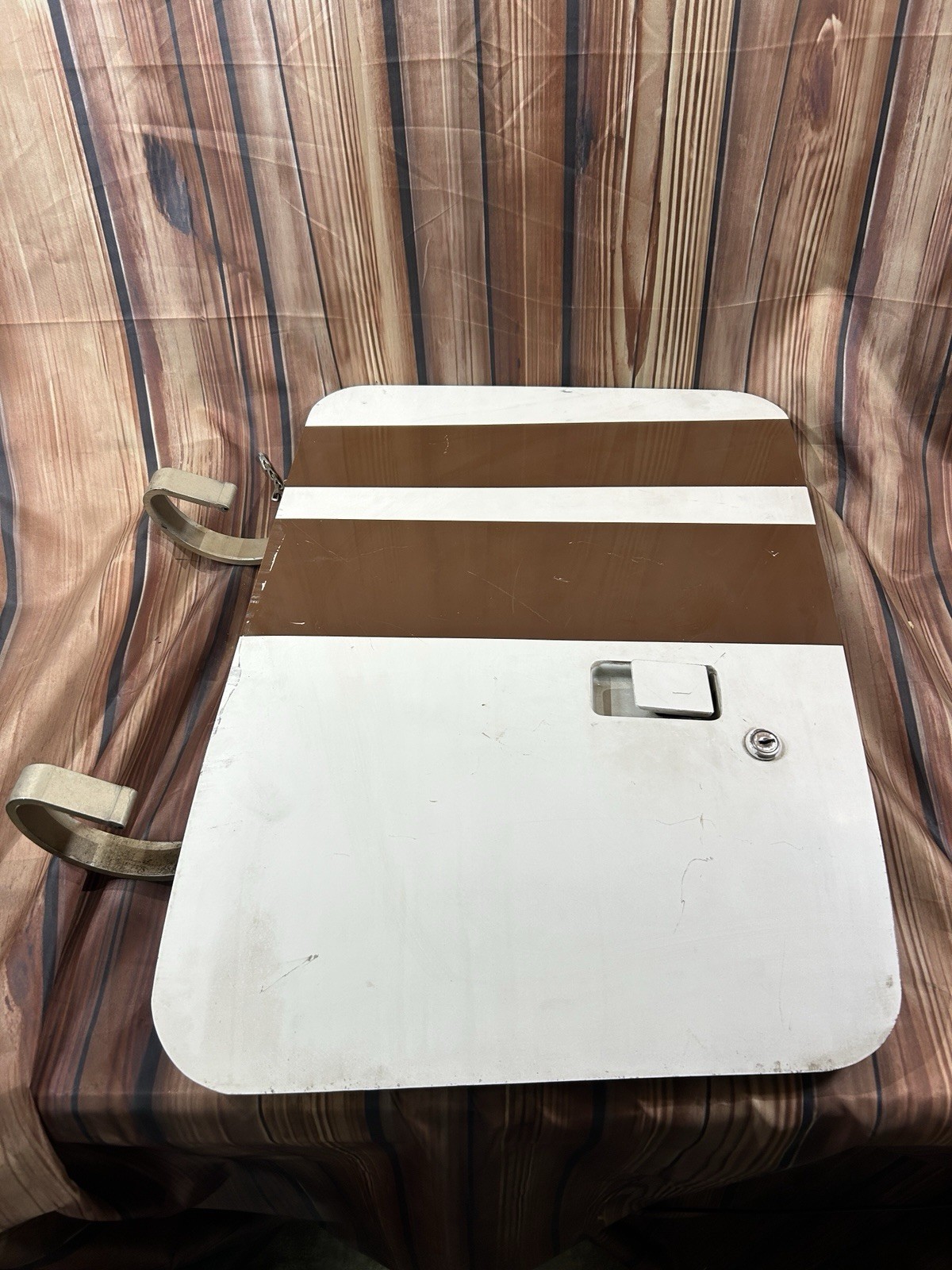 0717000-20 (WEU: 0717037-6) Cessna 172N Baggage Door 0717000-20 (WEU: 0717037-6) Cessna 172N Baggage Door
