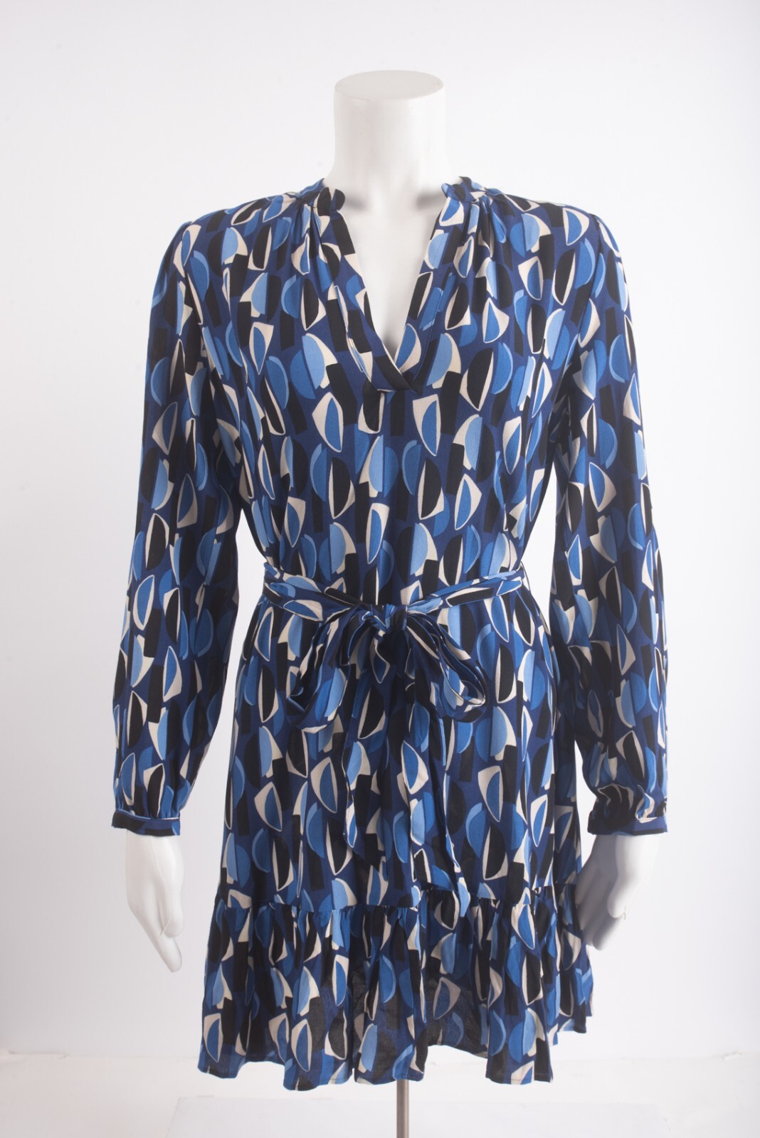 Zara Womens Printed short Dress M Blue With Tie Belt Long sleeved 4437/273 NWT Zara Womens Printed short Dress M Blue With Tie Belt Long sleeved 4437/273 NWT