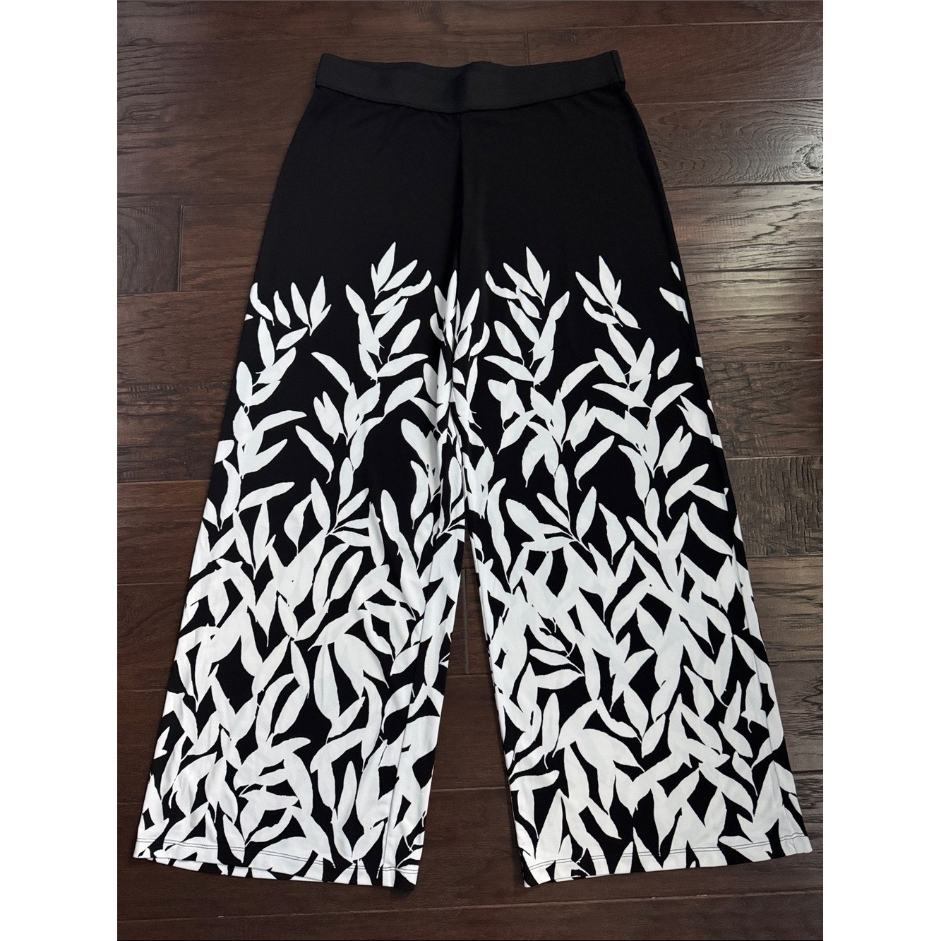 Alfani Black Wide-Leg Pants with White Leaf Print Jersey knit
