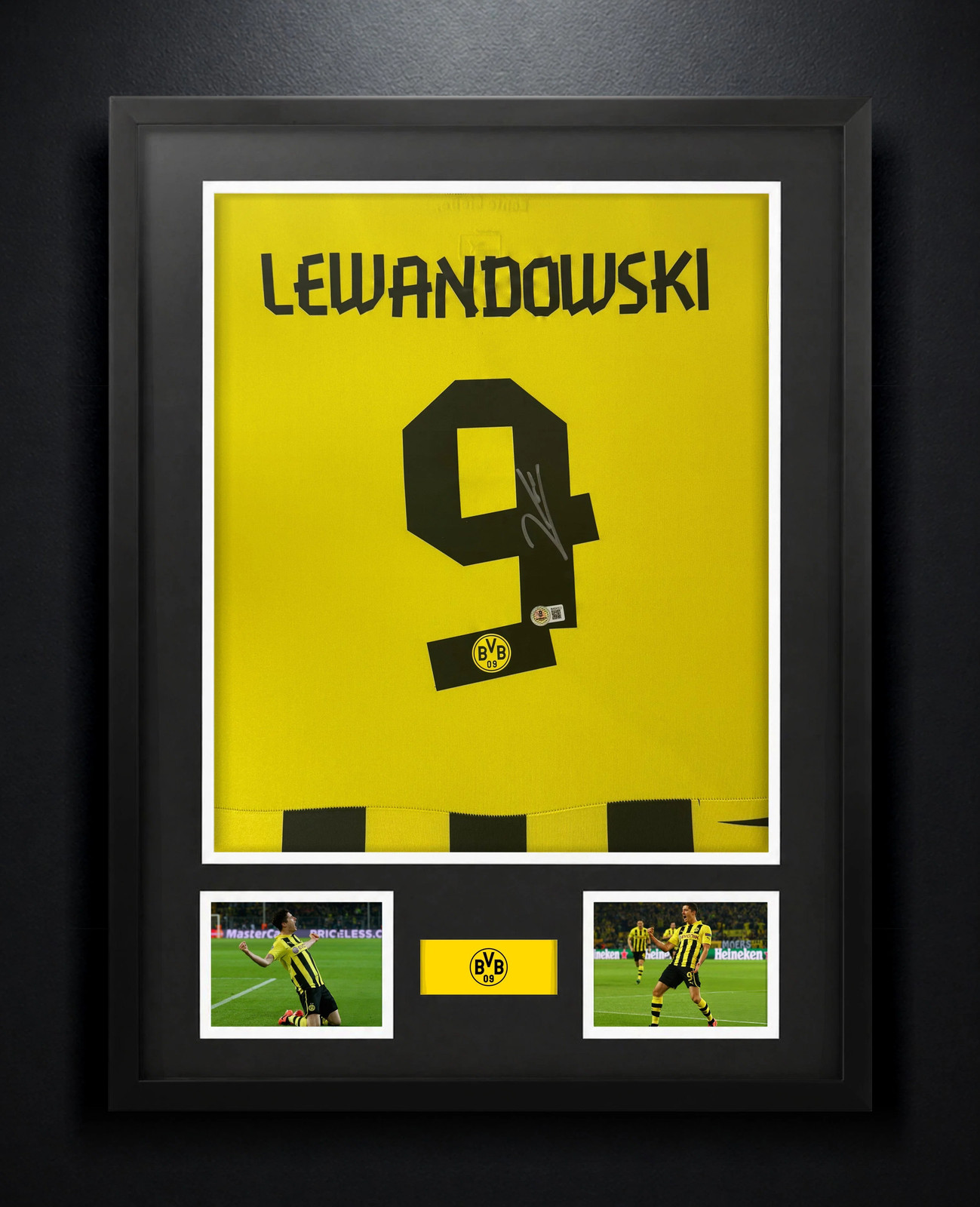 Robert Lewandowski Signed Borussia Dortmund Puma Jersey Framed Beckett COA Auto