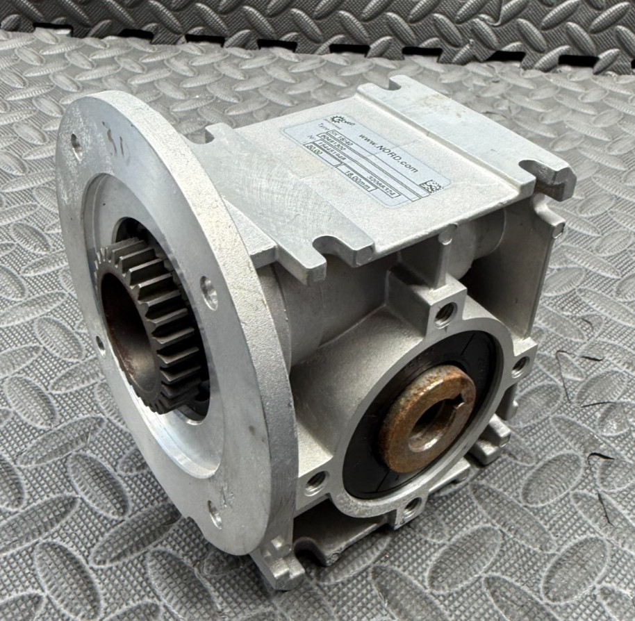Nord SK1SI40 Flexblock Right Angle Modular Worm Gear Speed Reducer 60491300 Nord SK1SI40 Flexblock Right Angle Modular Worm Gear Speed Reducer 60491300