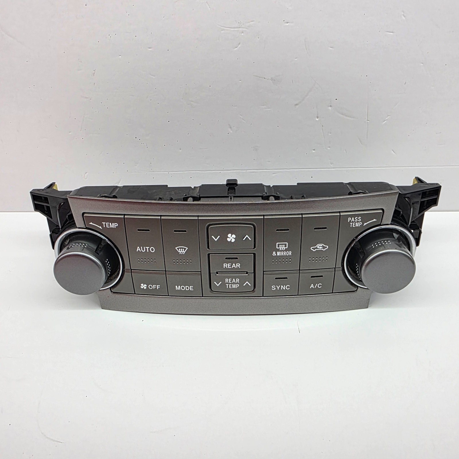 2011-2013 TOYOTA HIGHLANDER Front Heater Climate Temperature Control A/C OEM 2011-2013 TOYOTA HIGHLANDER Front Heater Climate Temperature Control A/C OEM