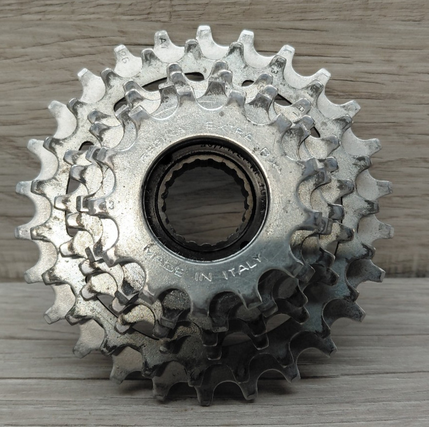 Vintage 1980\'s Regina Extra BX 6 Speed Freewheel 13-26 ISO Thread Road Bike Vintage 1980\'s Regina Extra BX 6 Speed Freewheel 13-26 ISO Thread Road Bike