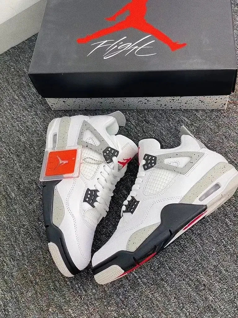 Jordan Air Jordan 4 retro white cement Men\'s Retro Mid Top Basketball Shoes