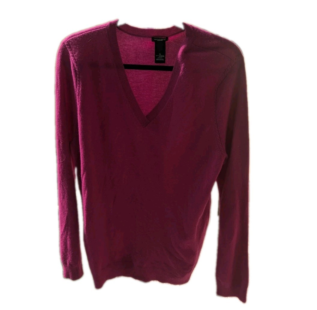 Magaschoni Magenta Cashmere V Neck Magaschoni Magenta Cashmere V Neck