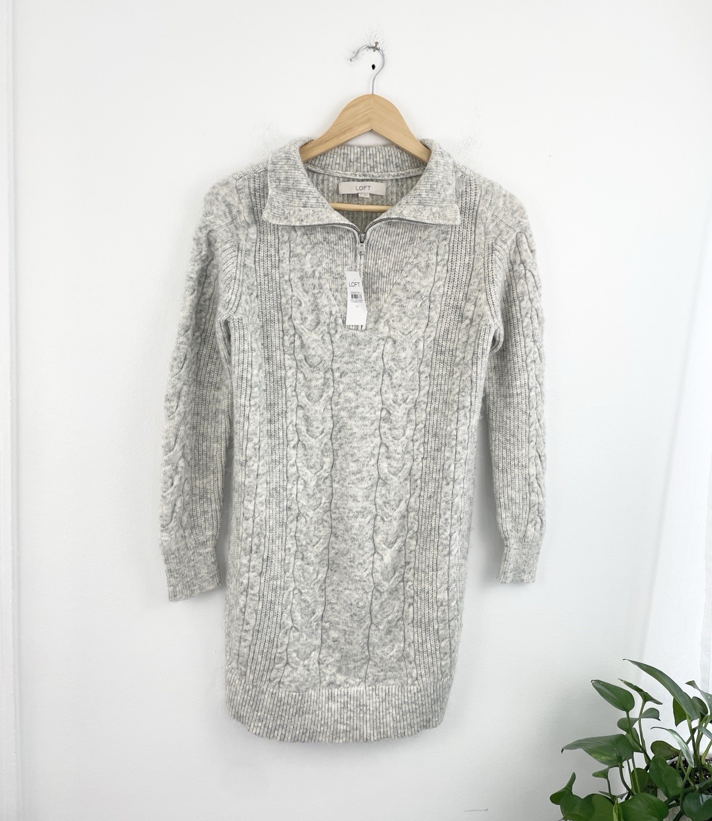 Loft M Gray Chunky Knit Soft 1/4 Zip Tunic Sweater Women’s Medium New Loft M Gray Chunky Knit Soft 1/4 Zip Tunic Sweater Women’s Medium New