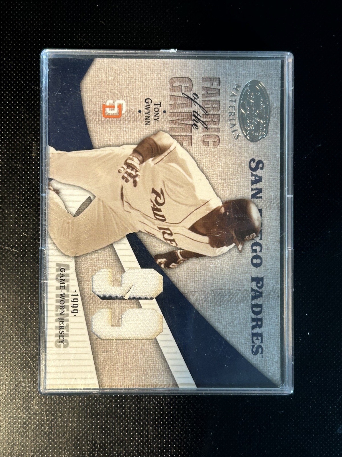 2004 Leaf Certified Tony Gwynn Fabric of the Game  Jersey 92/99 Padres