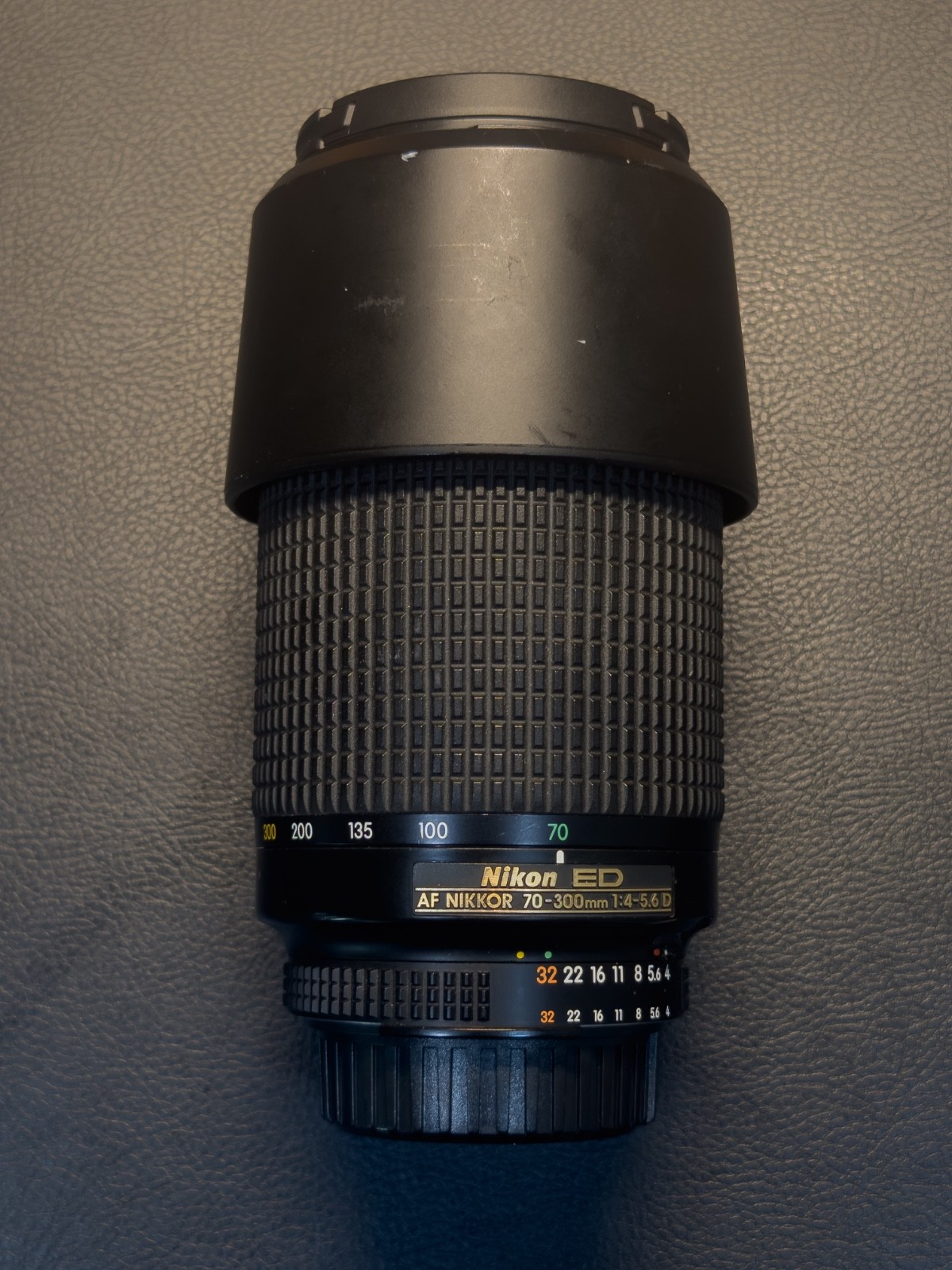 Nikon AF NIKKOR 70-300mm f/4-5.6D ED Zoom Telephoto Lens Nikon F Tested 