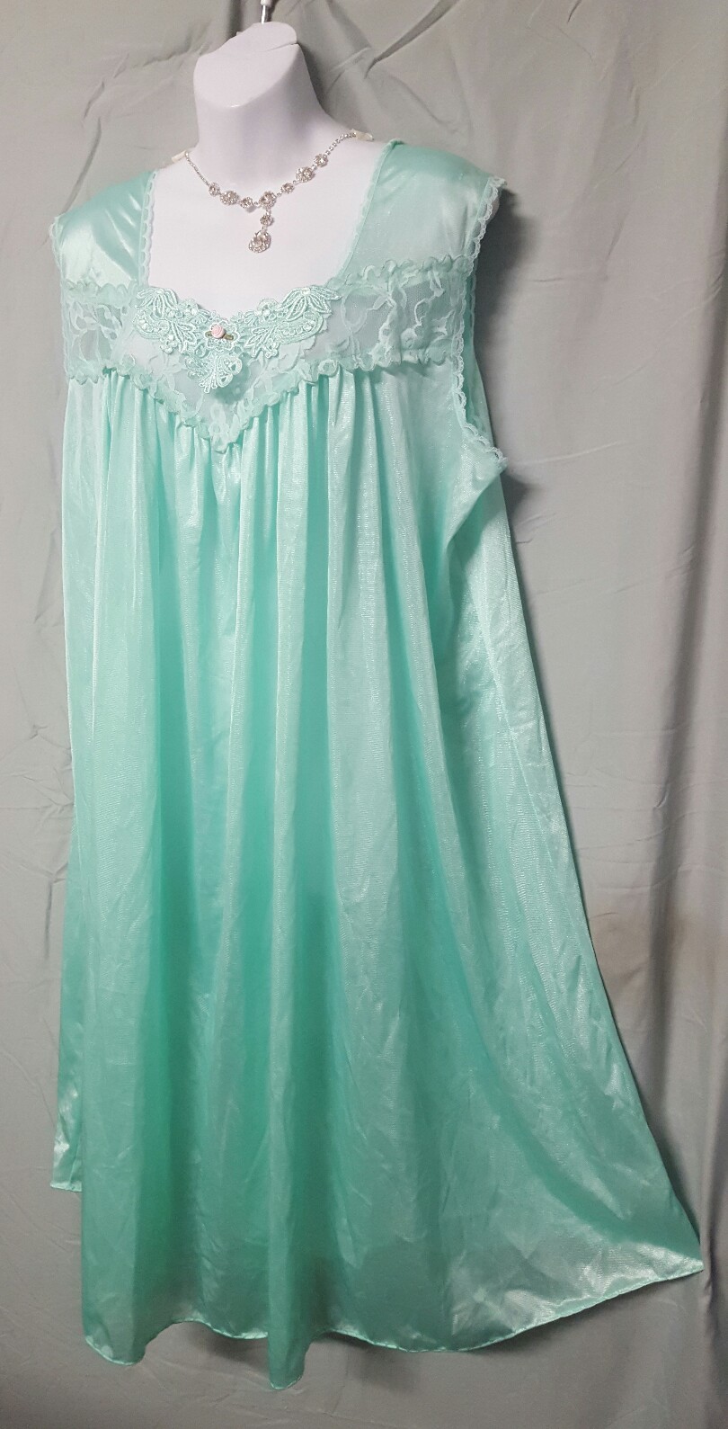 Only Necessities Green Nightgown Sleeveless Calf  Nylon Plus 2X 60\