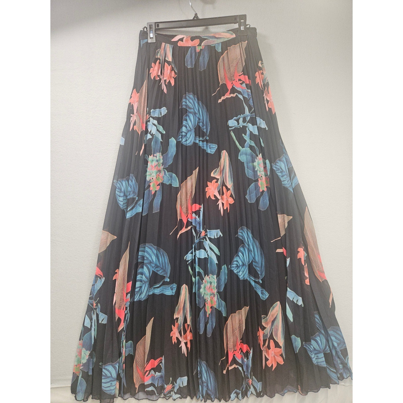Luxxel Black Tropical Floral Pleated Maxi Skirt High Waist Size L Bird Paradise