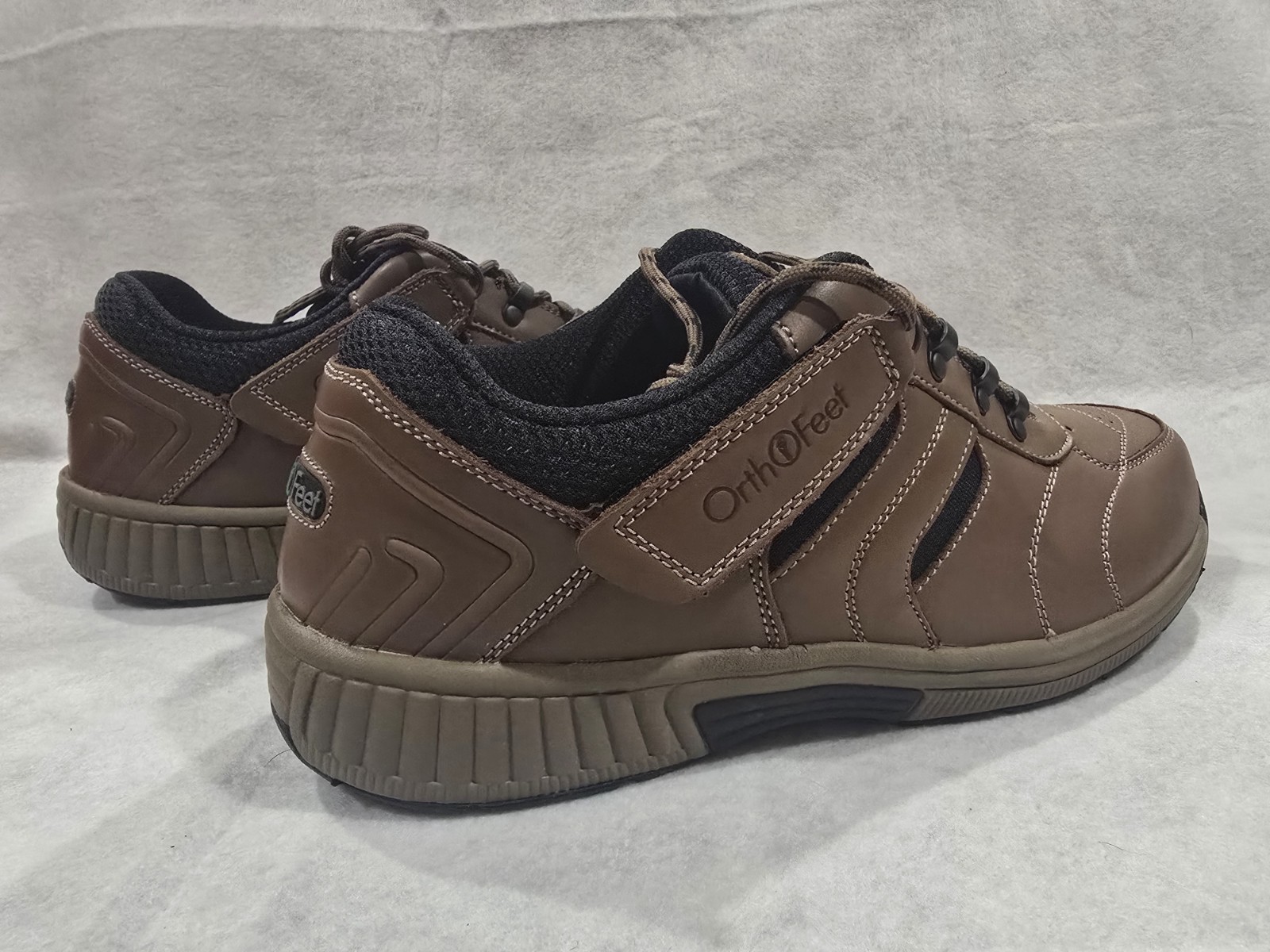 Orthofeet Shreveport 644 Men\'s 11 Wide Brown Leather Tie-Less Sneakers NIB