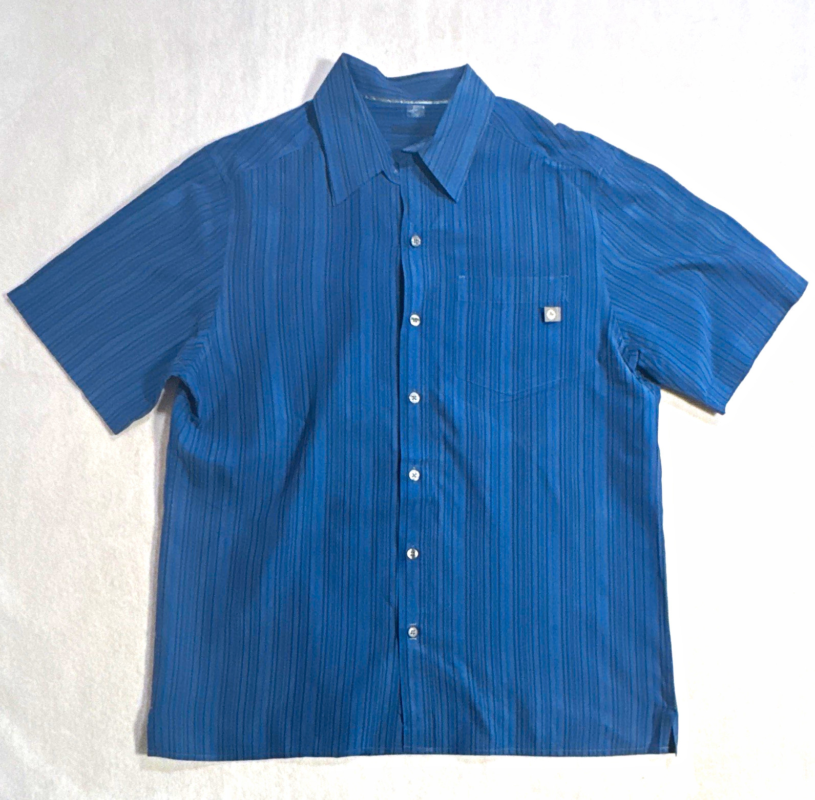 Marmot Aero Men\'s L Blue Striped Short Sleeve Button-Up Polyester Shirt