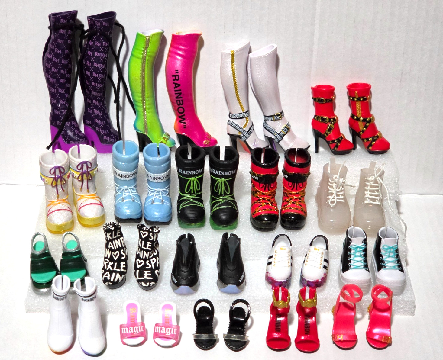 Rainbow High/ Shadow High Doll Shoe Store Lot 20 PAIRS Rainbow High/ Shadow High Doll Shoe Store Lot 20 PAIRS